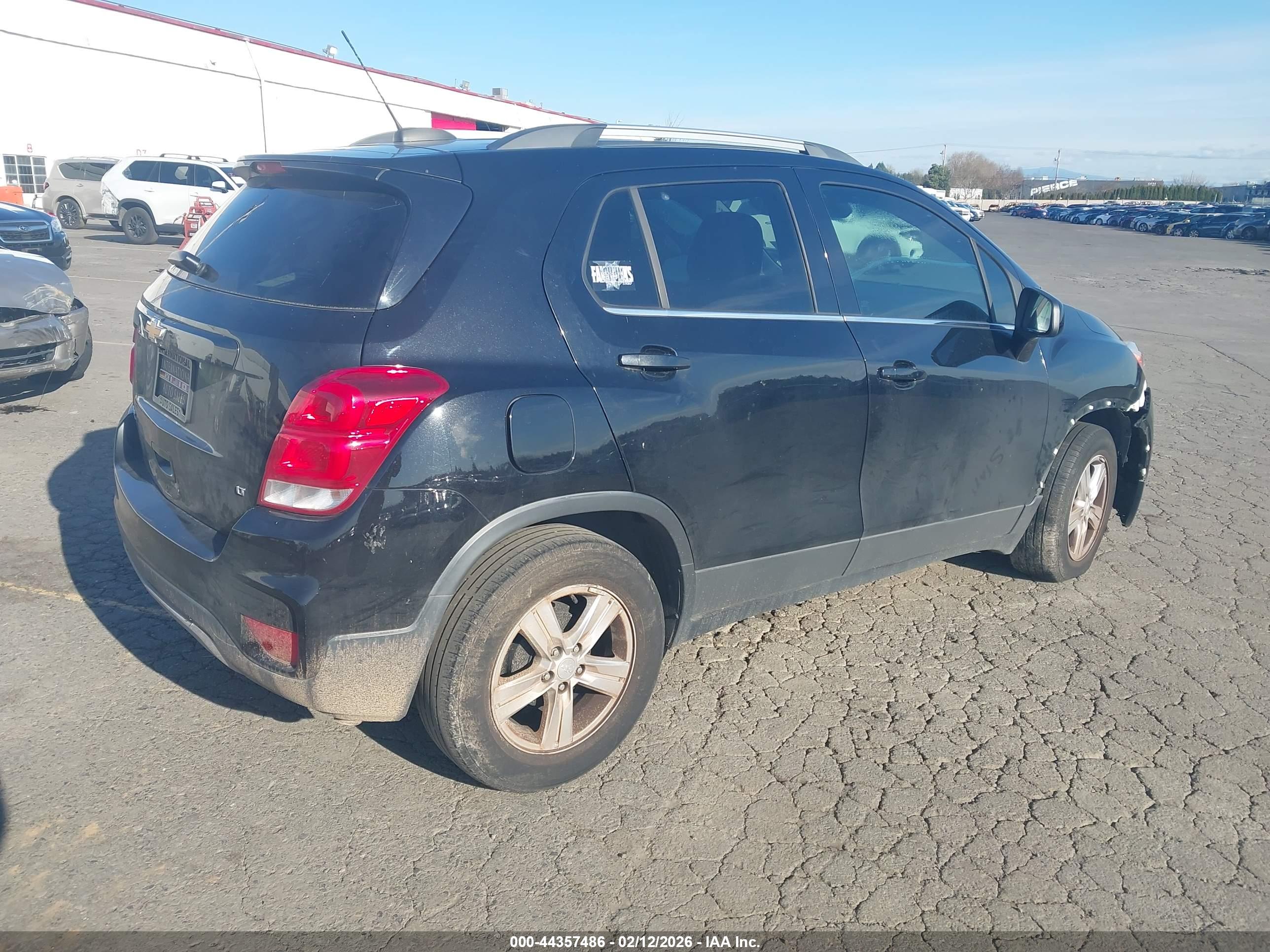 CHEVROLET TRAX image 4