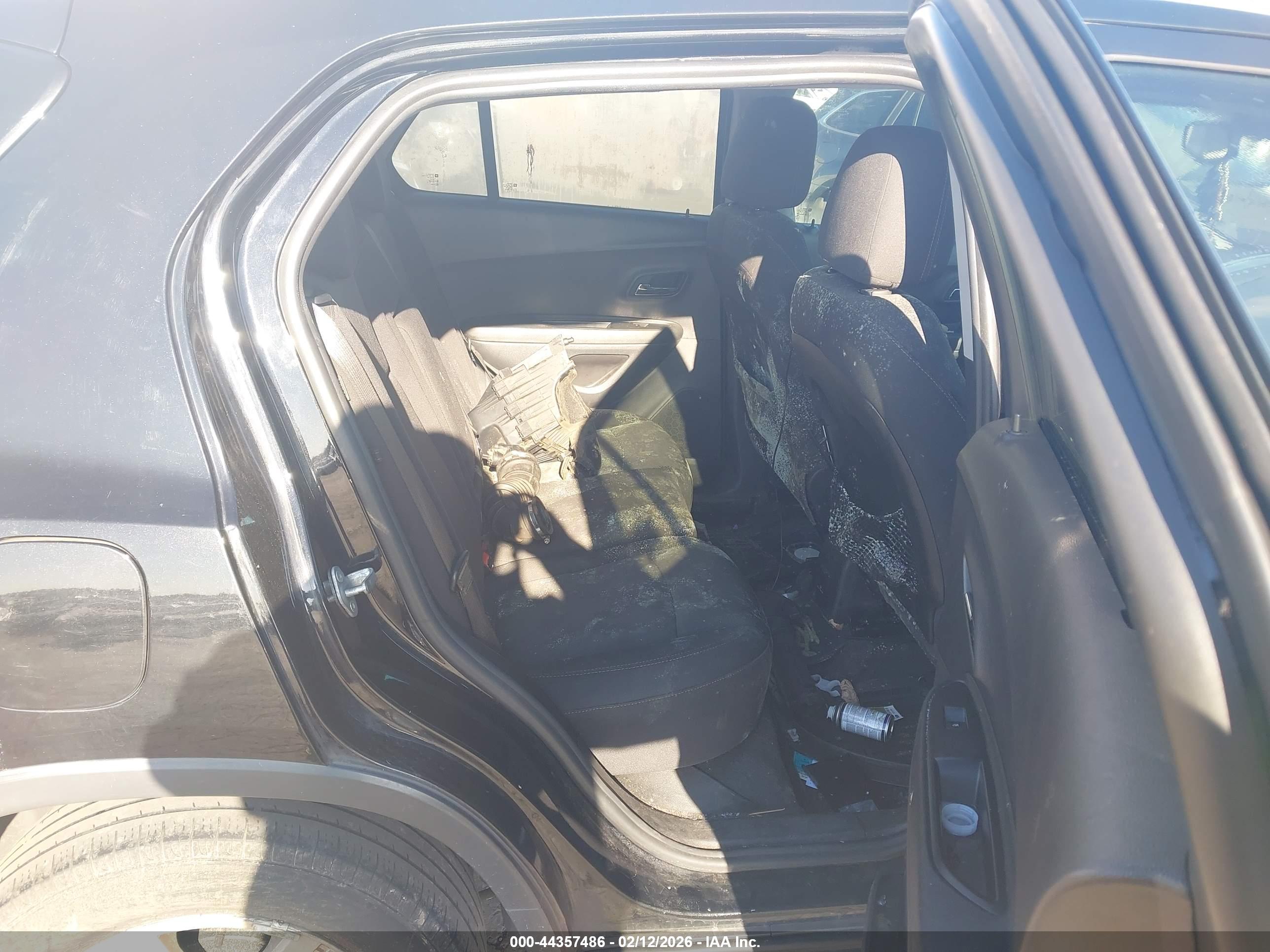 CHEVROLET TRAX image 8