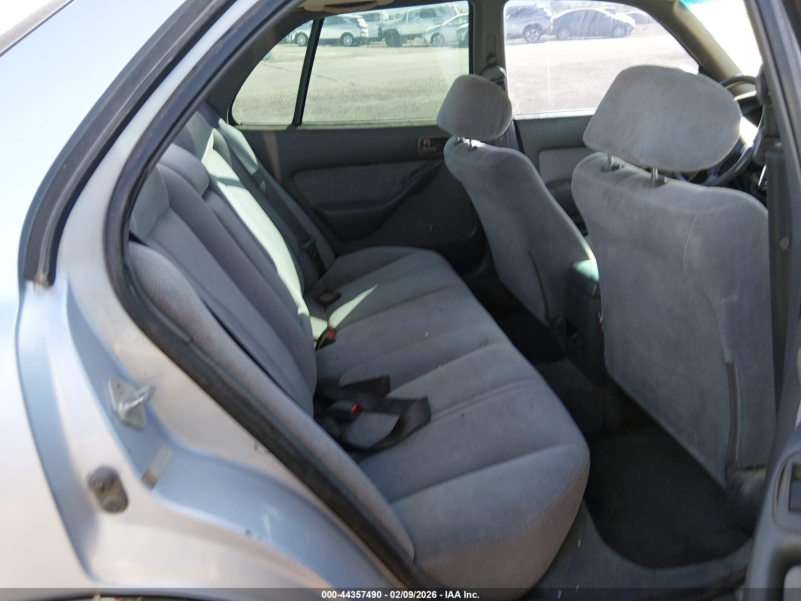 TOYOTA CAMRY image 8