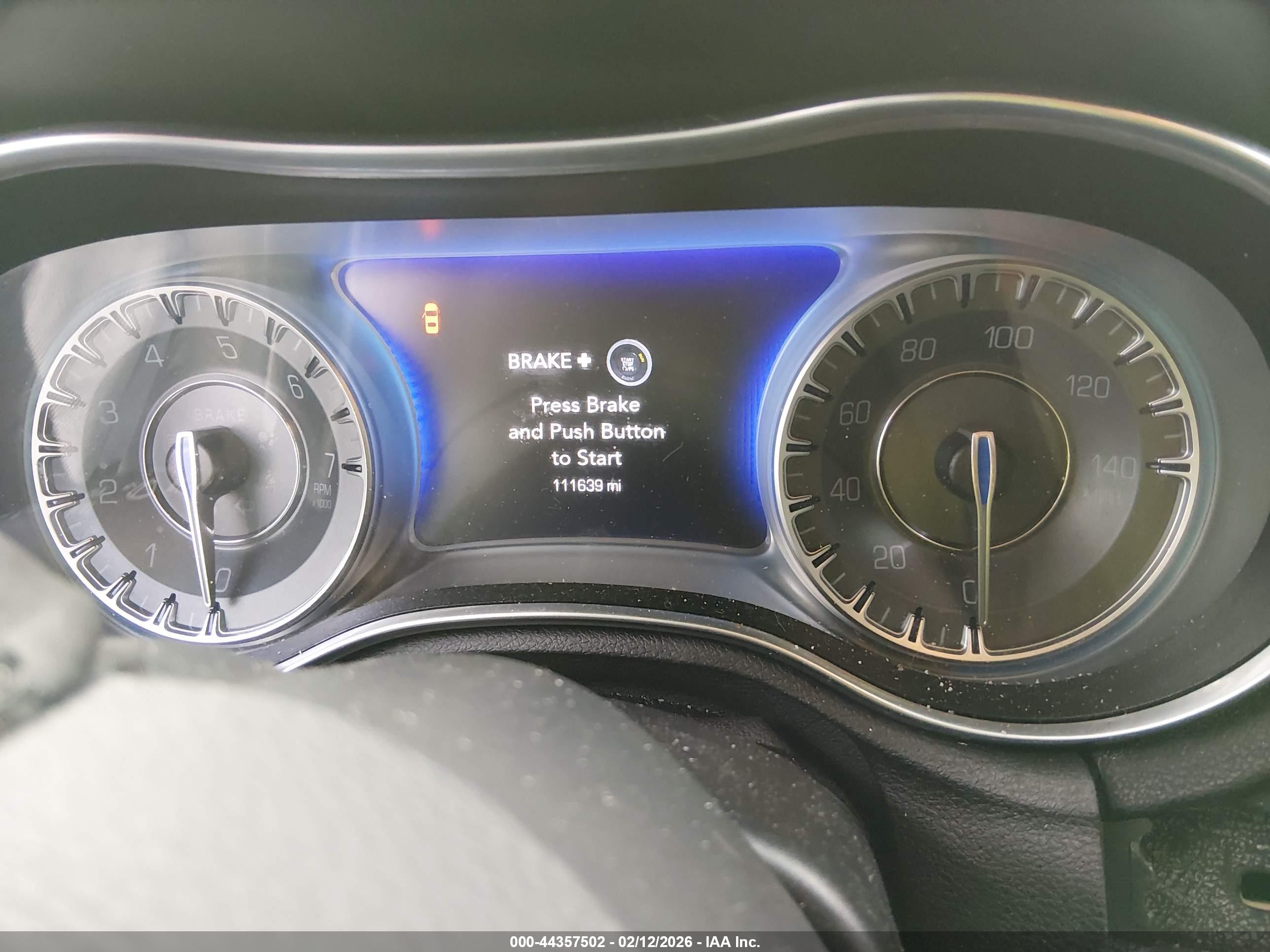 CHRYSLER 300 image 7