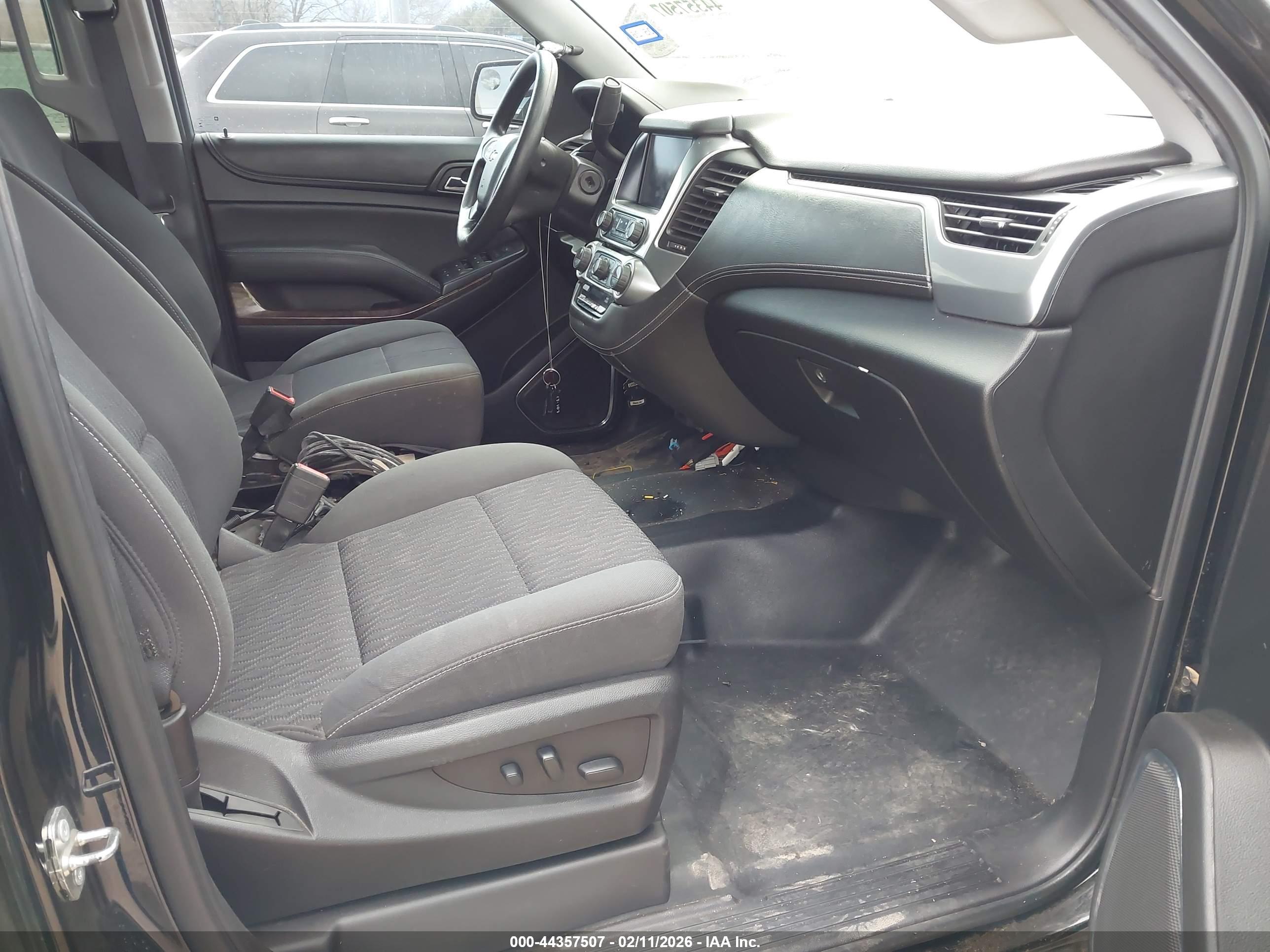 CHEVROLET TAHOE image 5