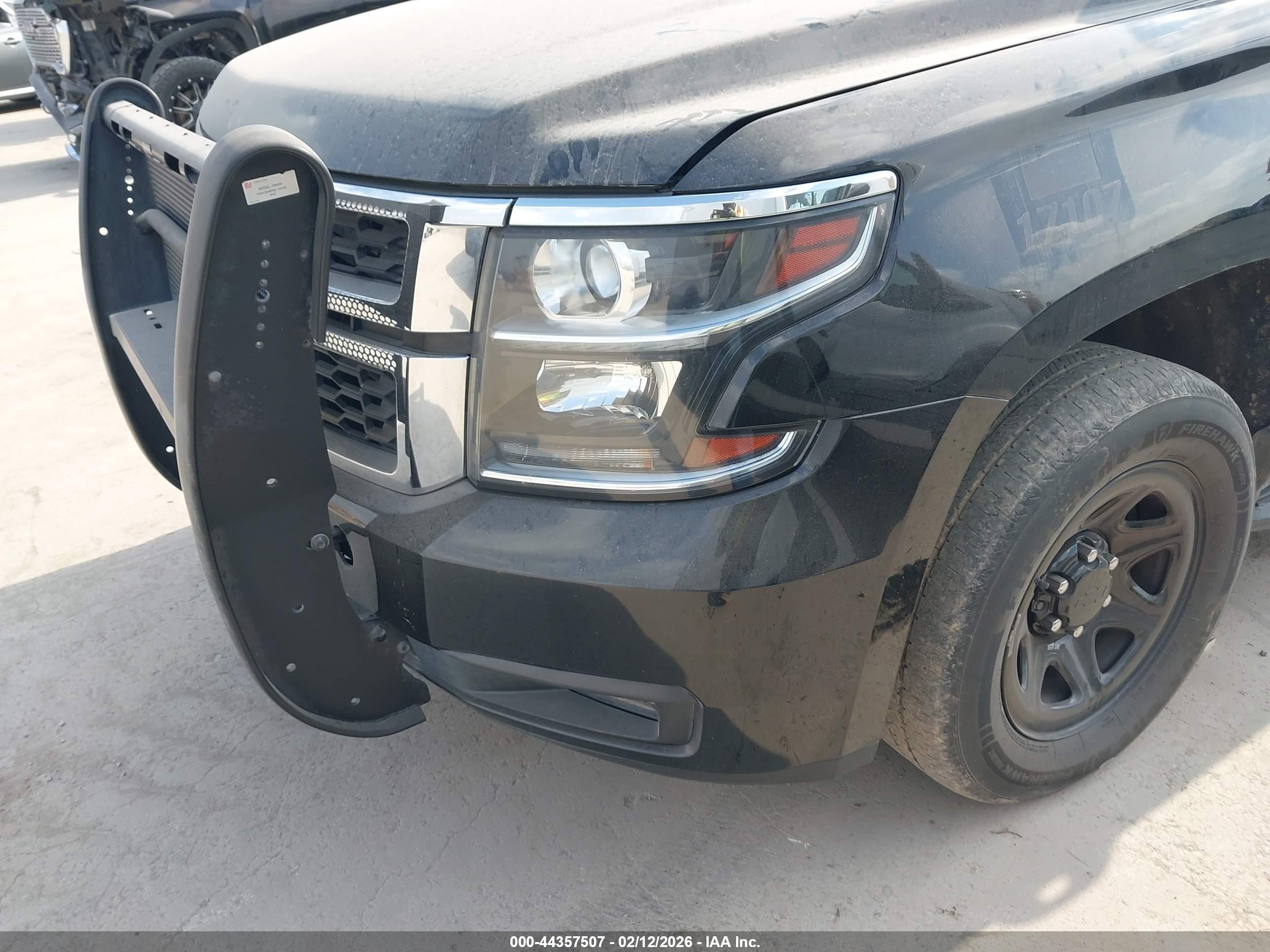 CHEVROLET TAHOE image 6