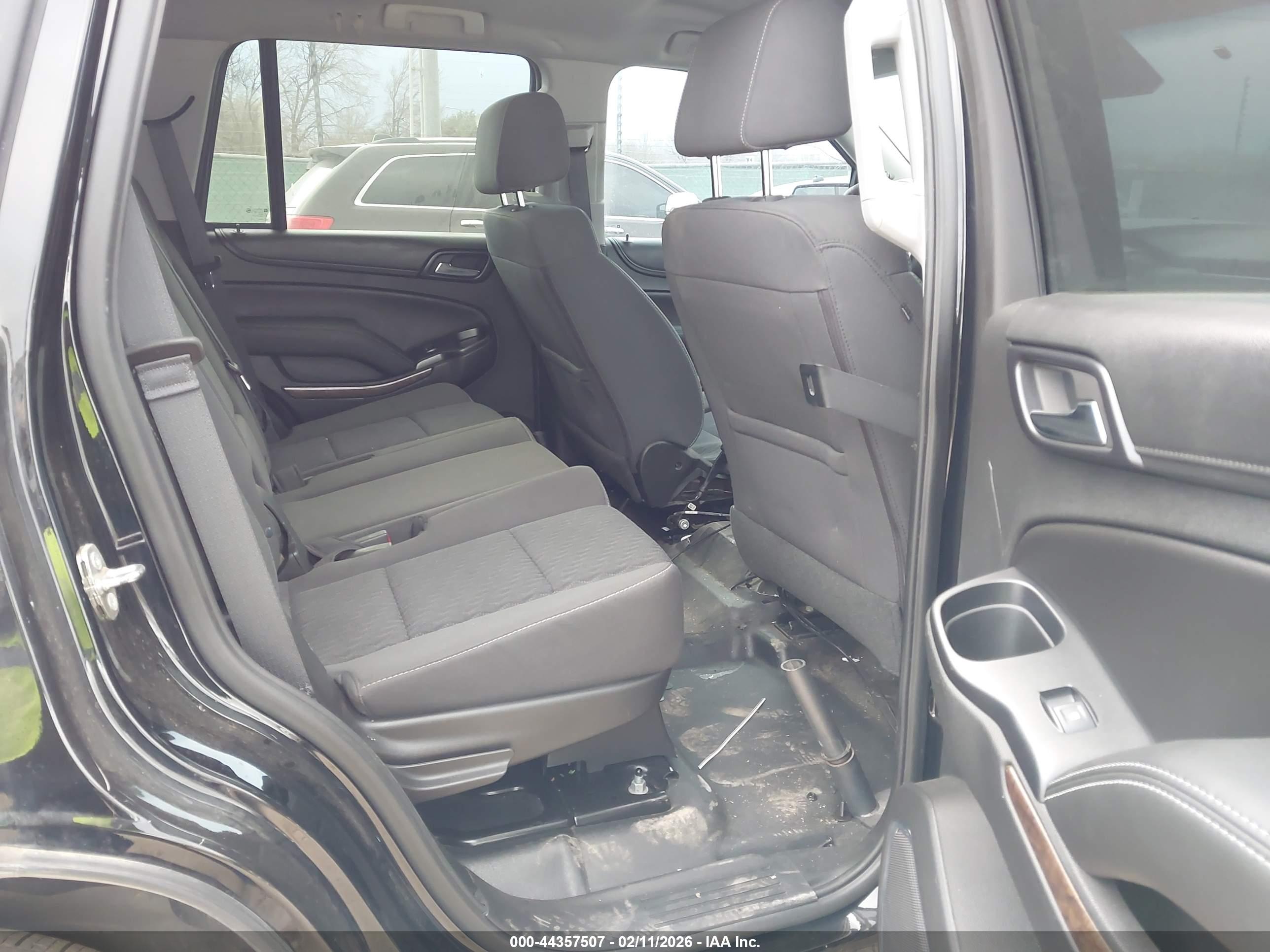 CHEVROLET TAHOE image 8