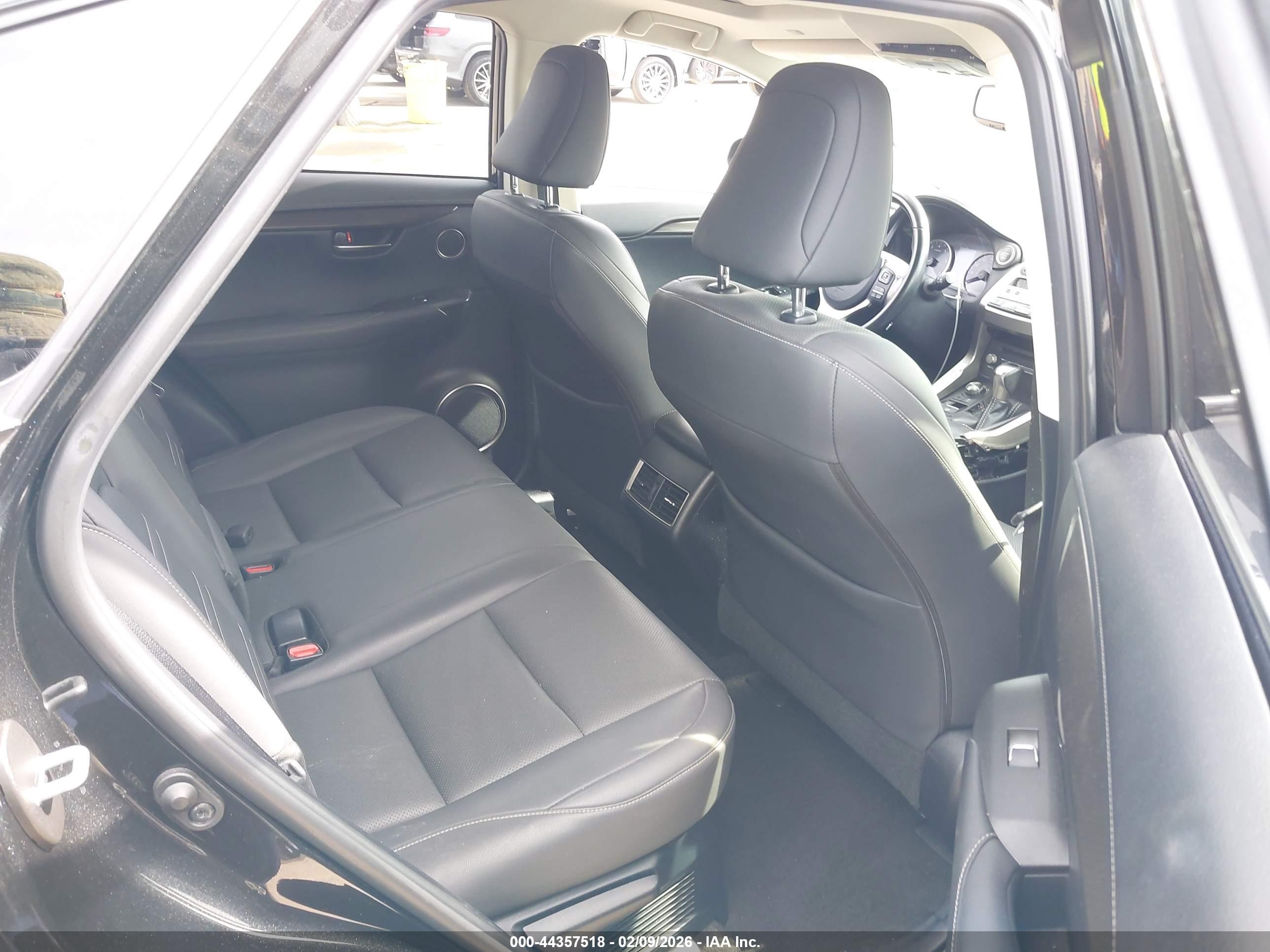 LEXUS NX image 8