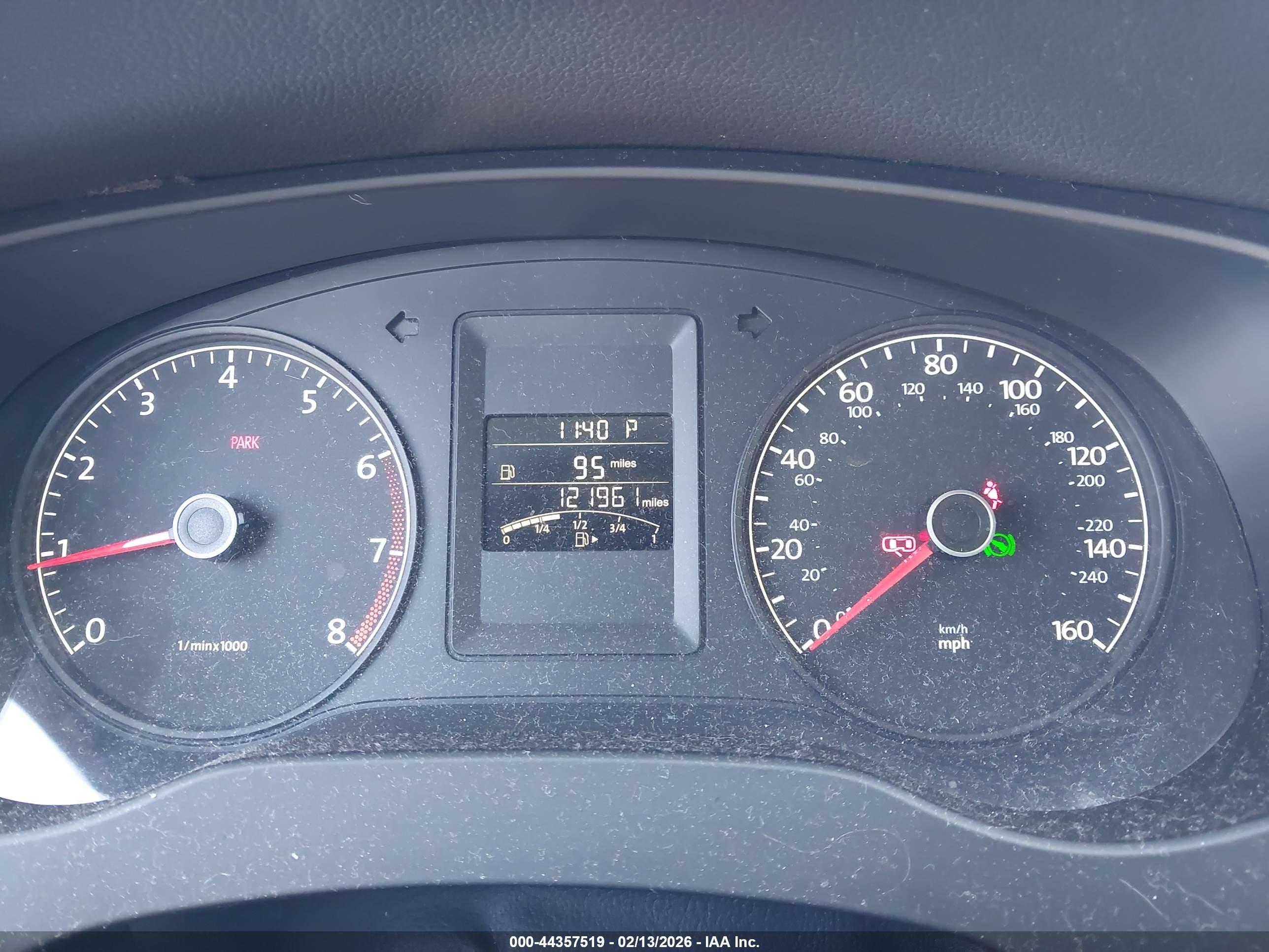 VOLKSWAGEN JETTA image 7