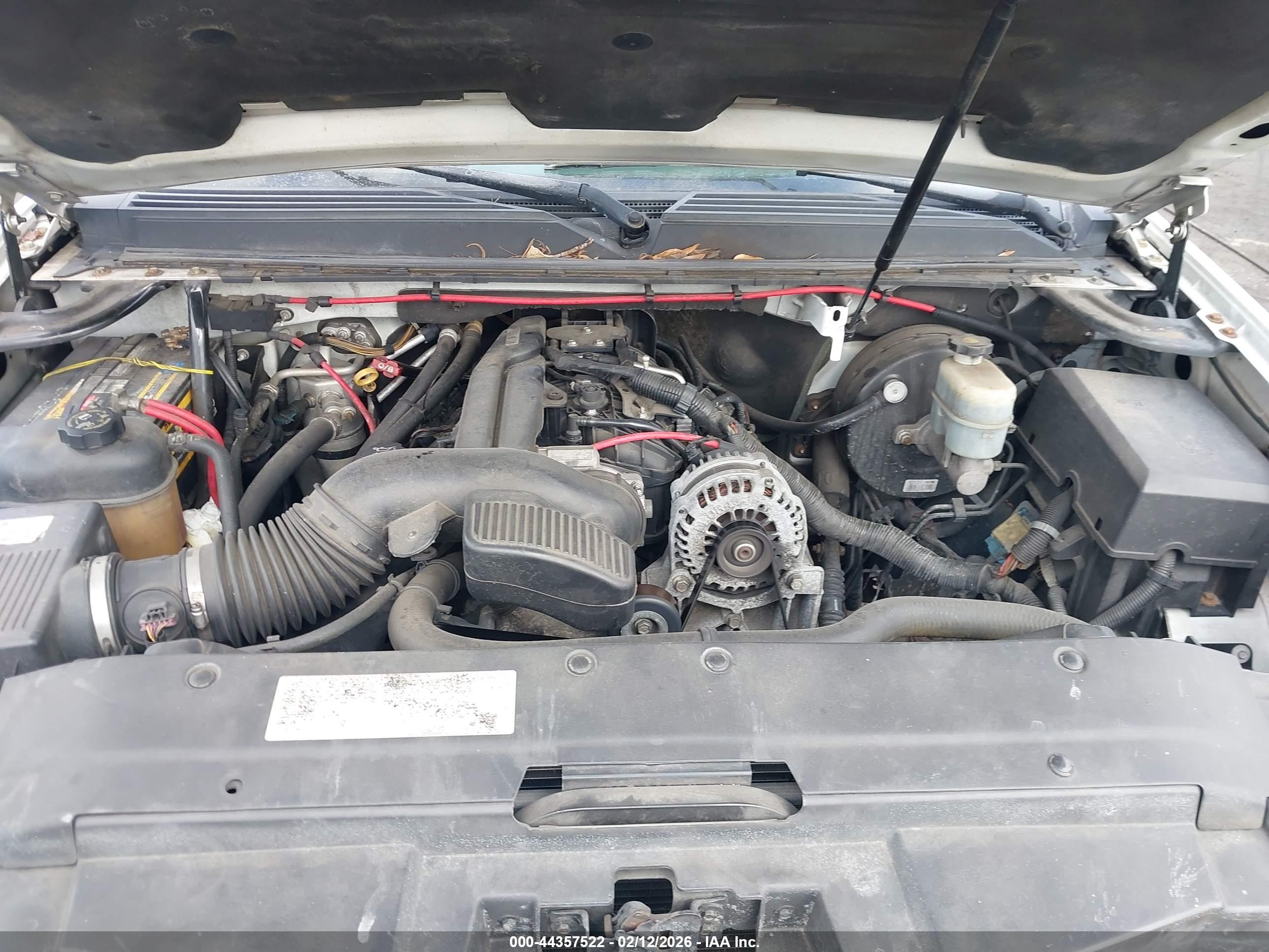 CHEVROLET SUBURBAN image 10