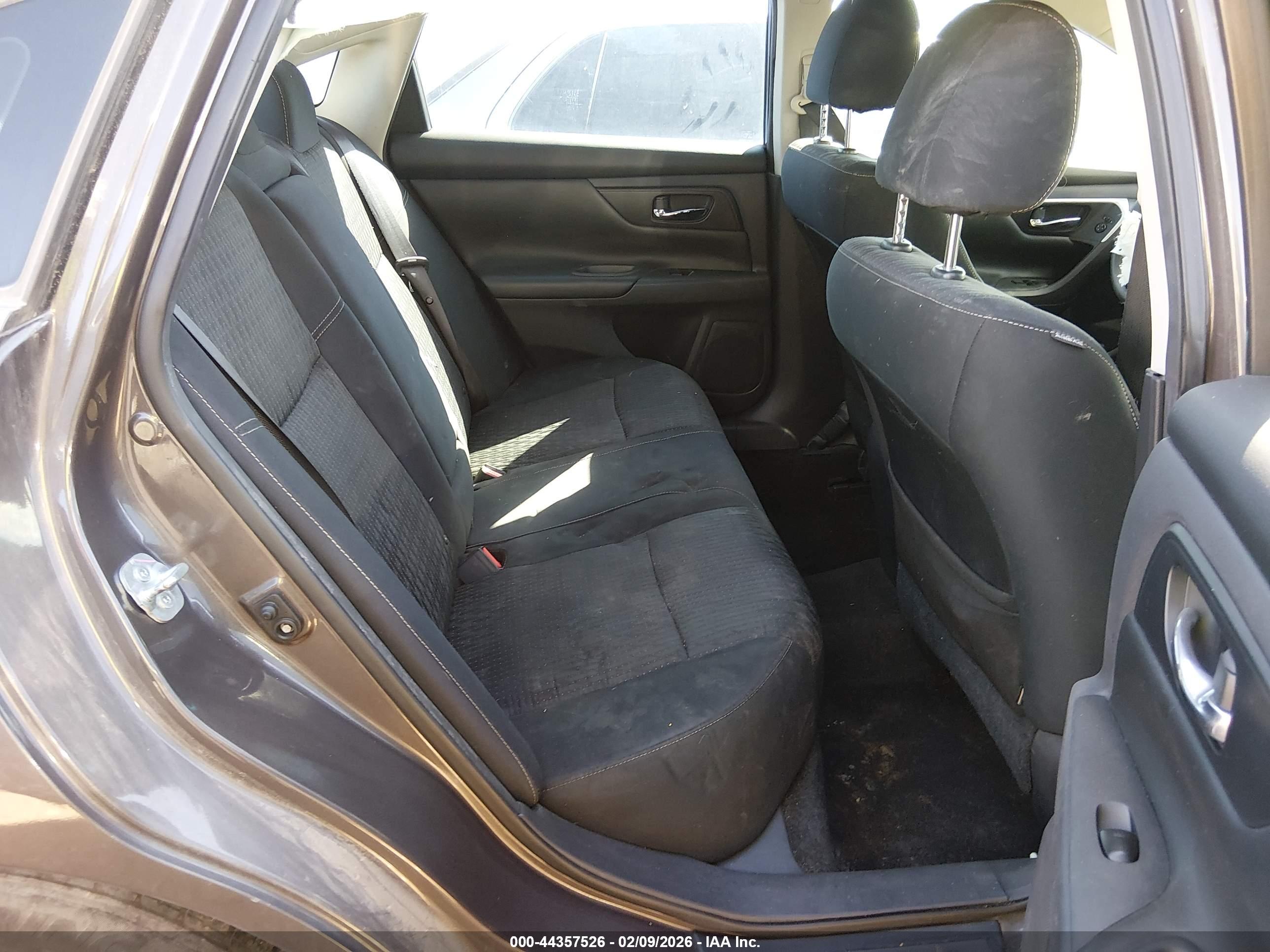 NISSAN ALTIMA image 8