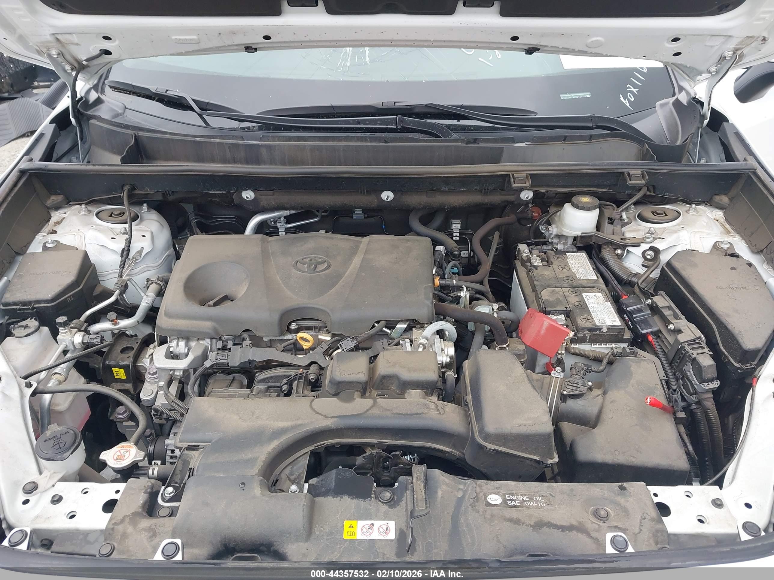 TOYOTA RAV4 image 10