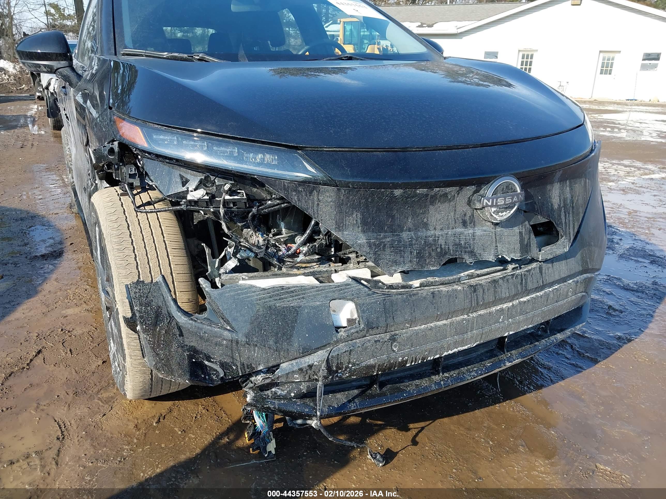 NISSAN ARIYA image 6