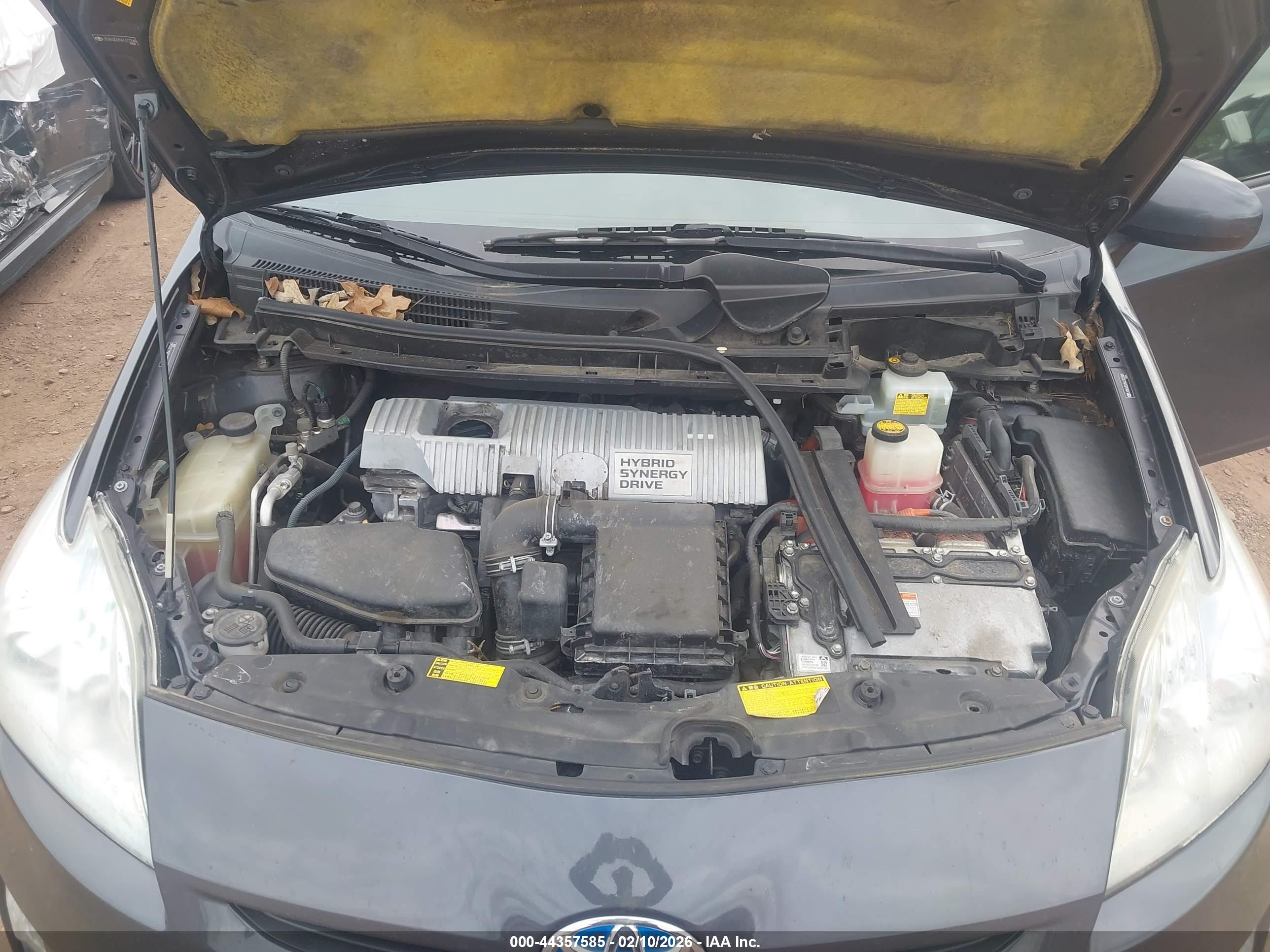 TOYOTA PRIUS image 10