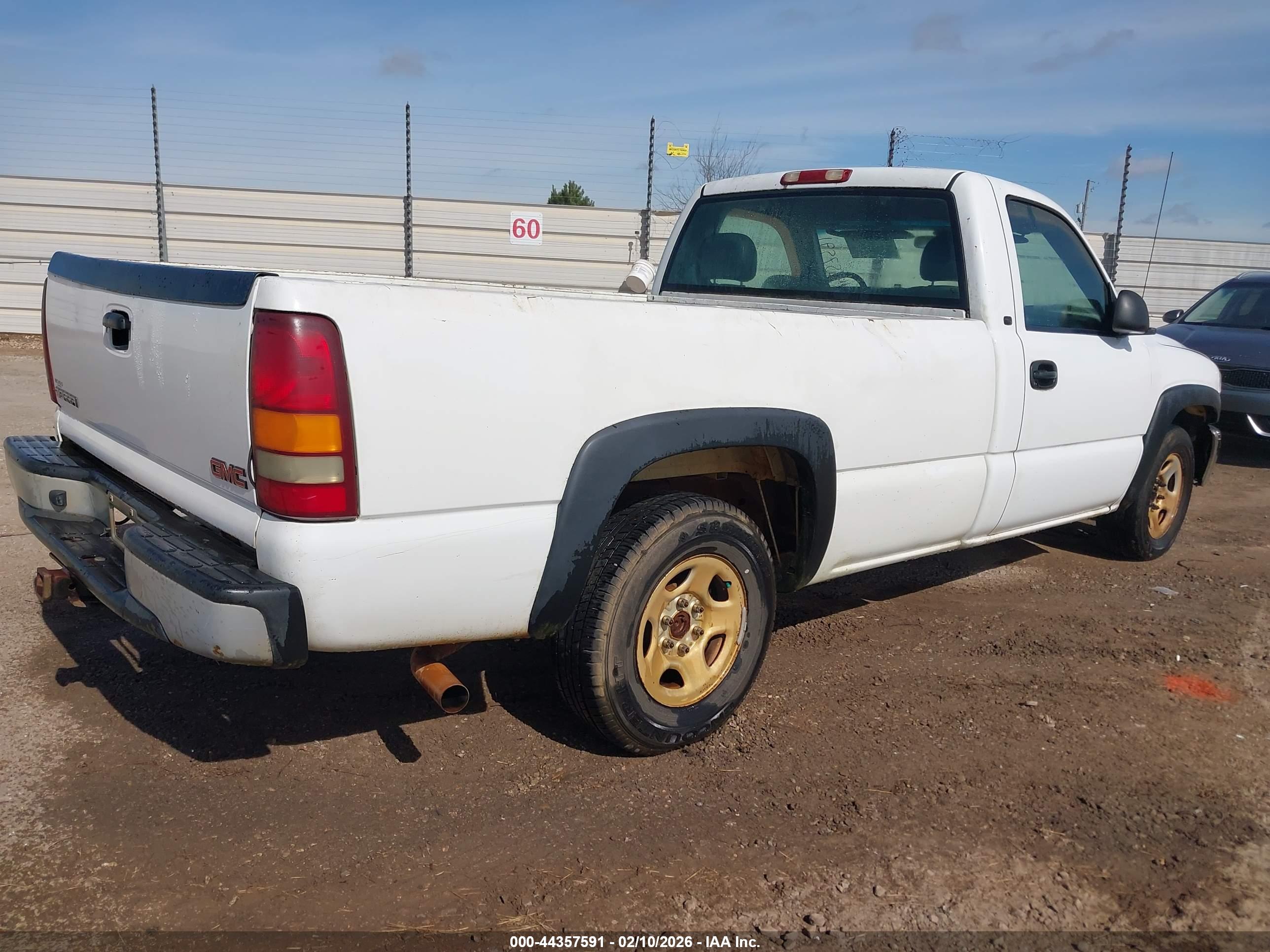 GMC SIERRA image 4