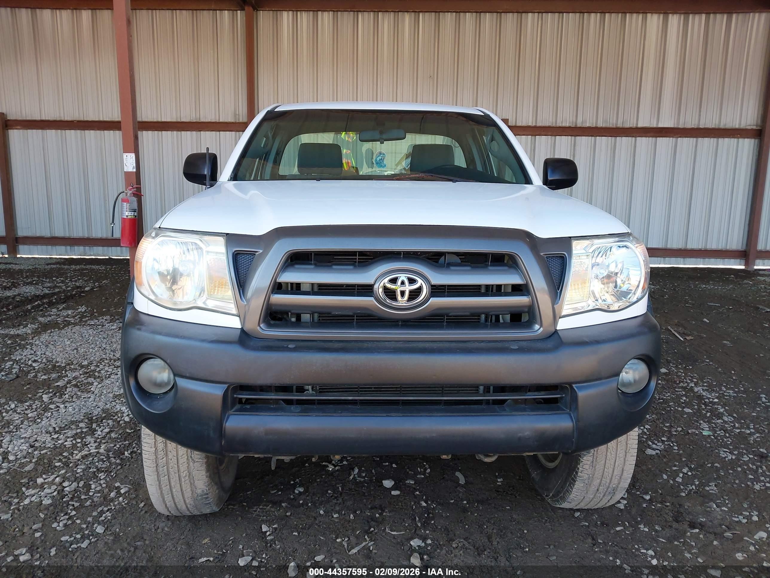 TOYOTA TACOMA image 6