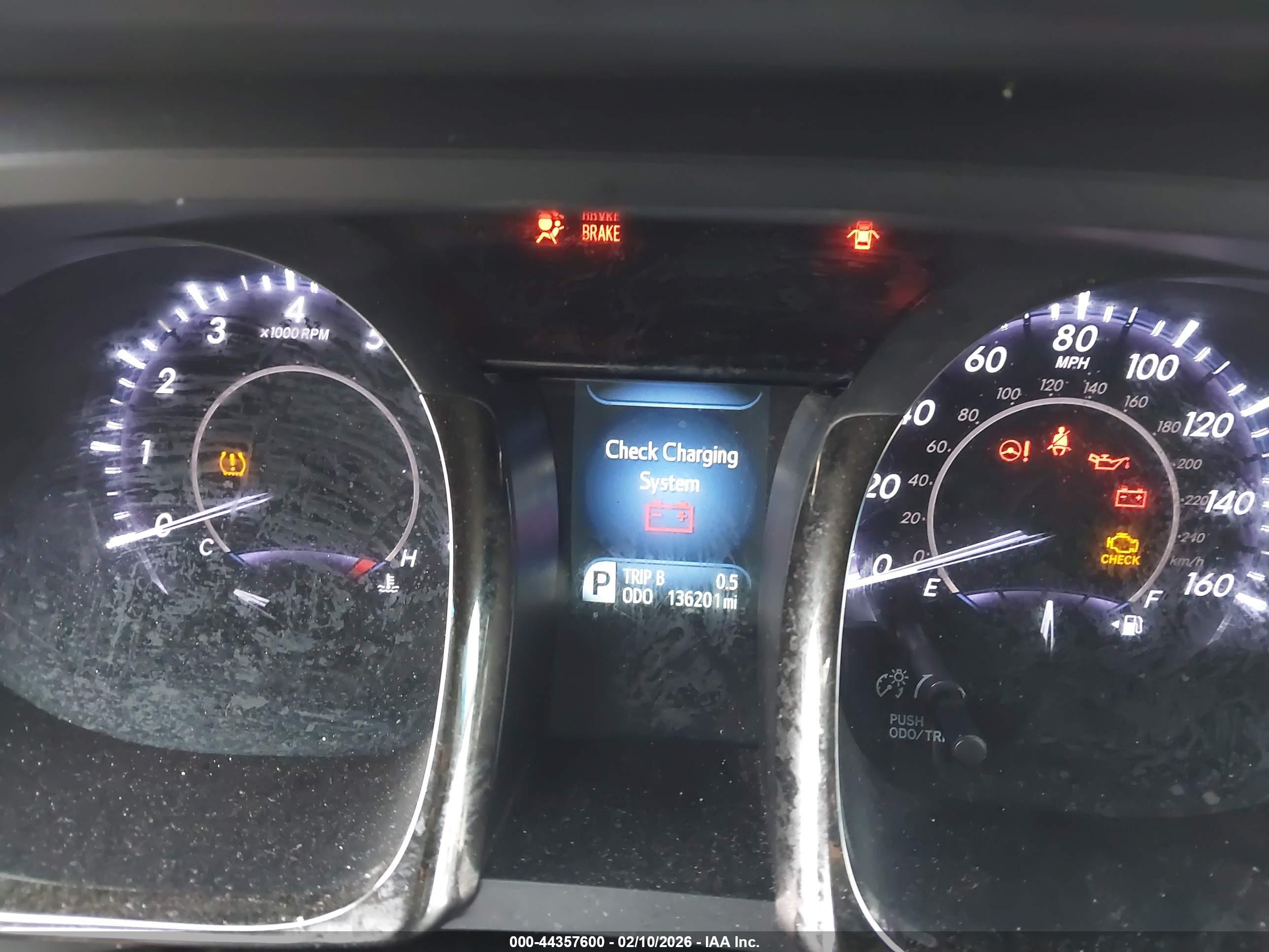 TOYOTA AVALON image 7