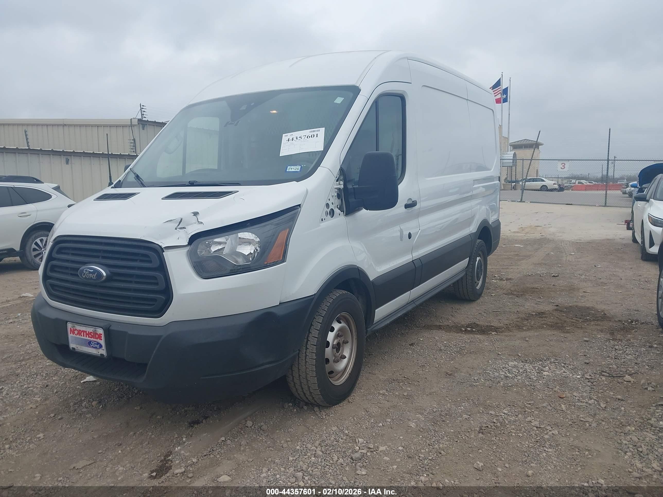 FORD TRANSIT-150 image 2