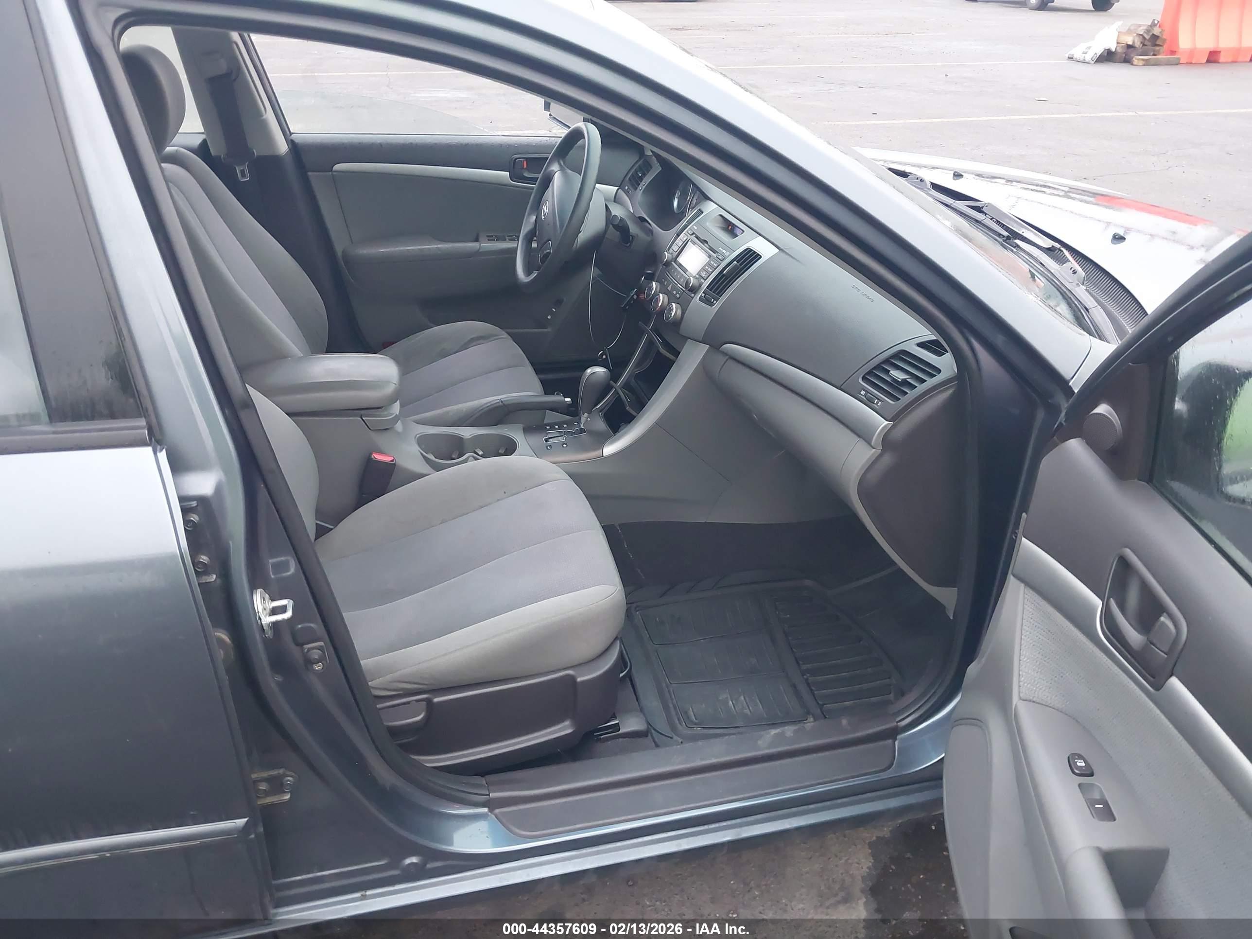 HYUNDAI SONATA image 5