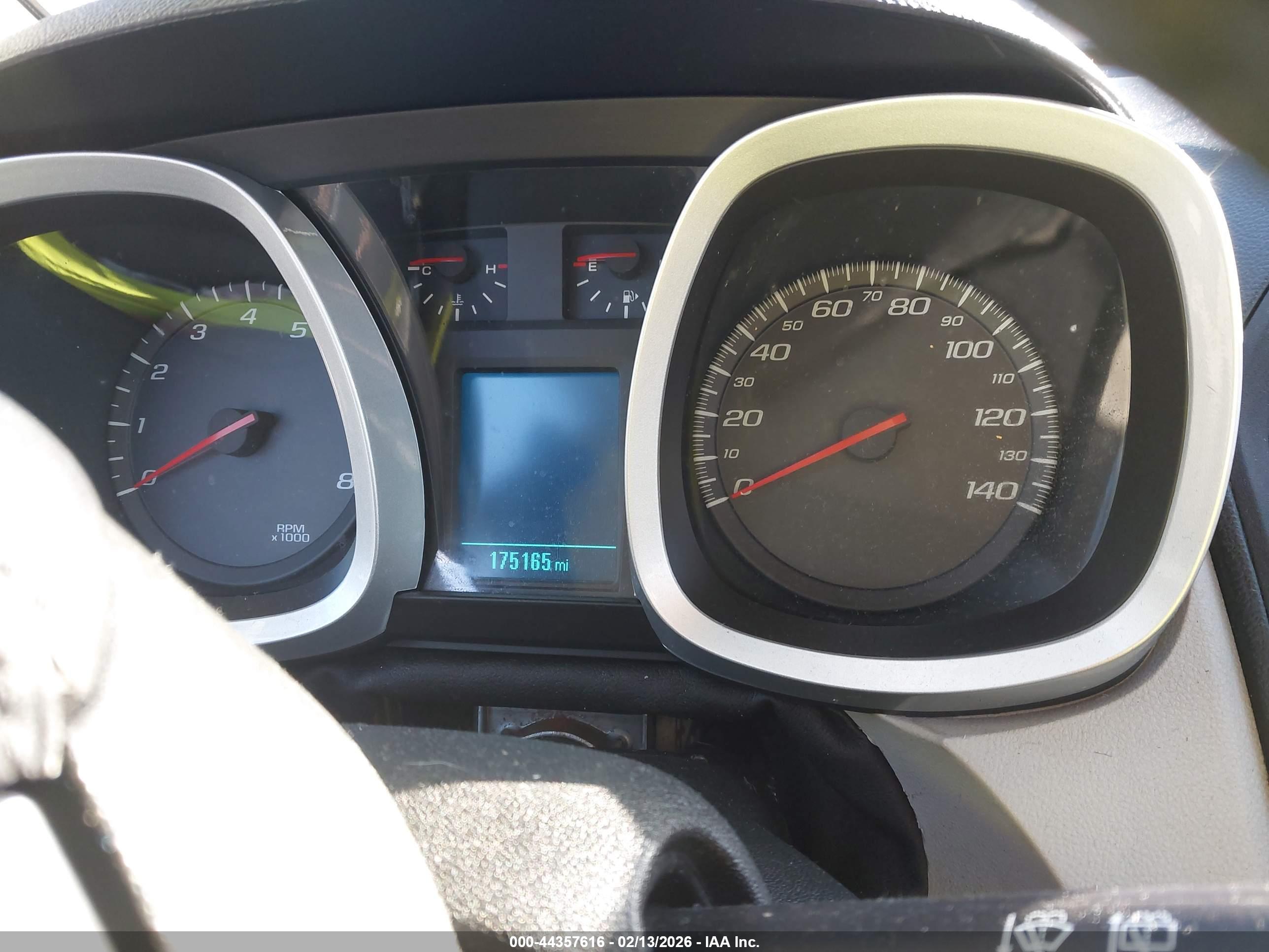 CHEVROLET EQUINOX image 7