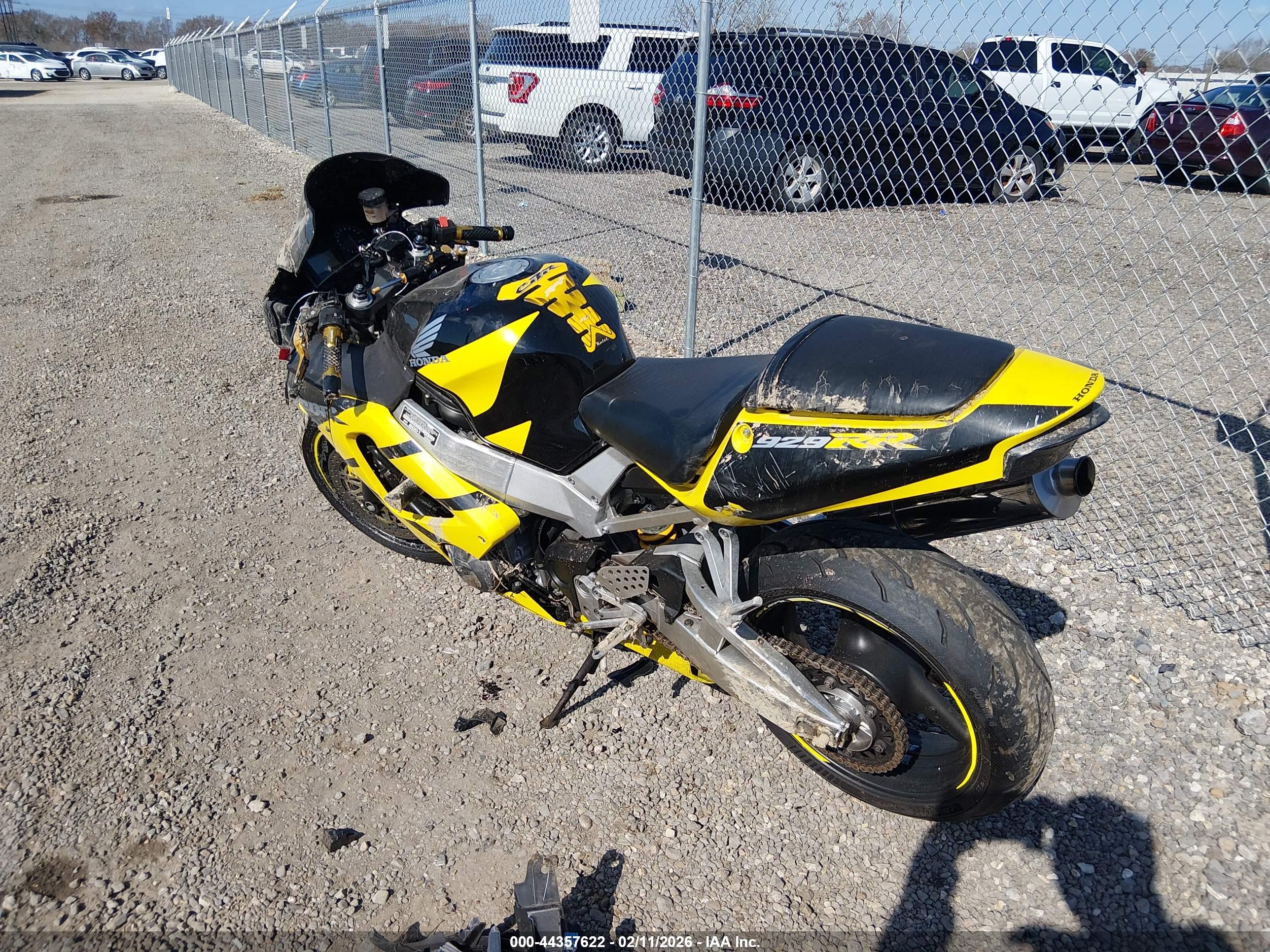 HONDA CBR900 image 3