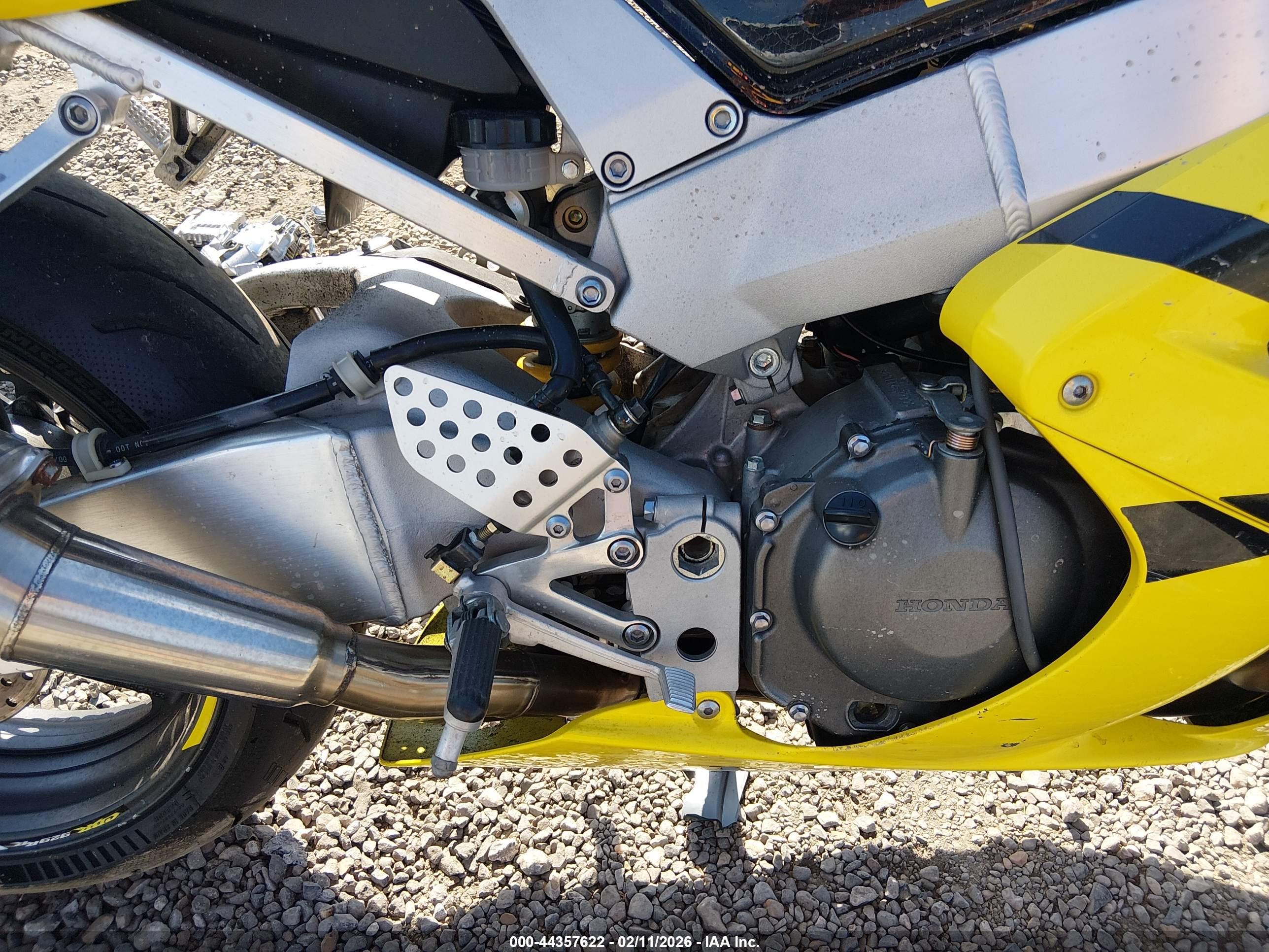HONDA CBR900 image 8