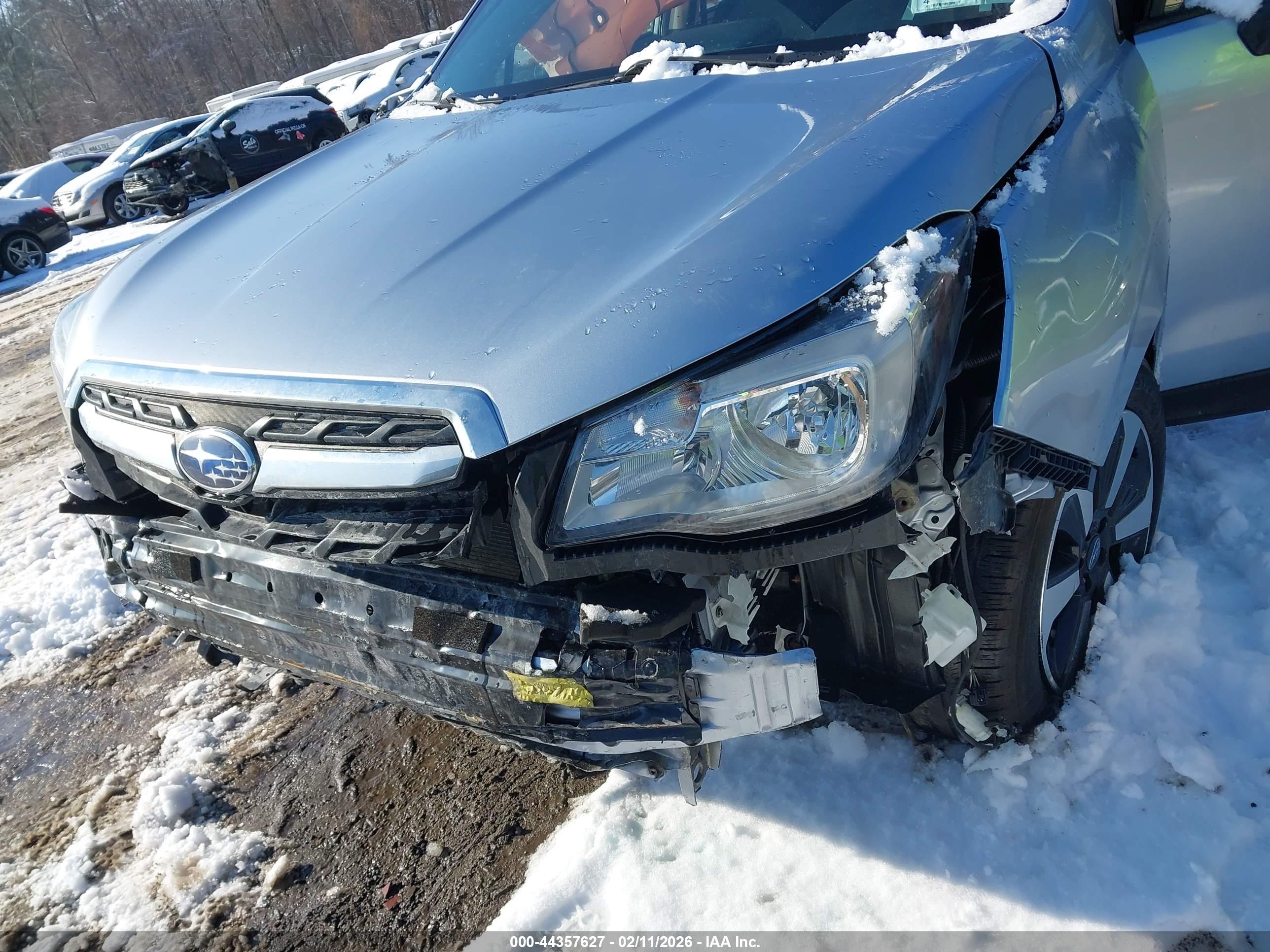 SUBARU FORESTER image 6