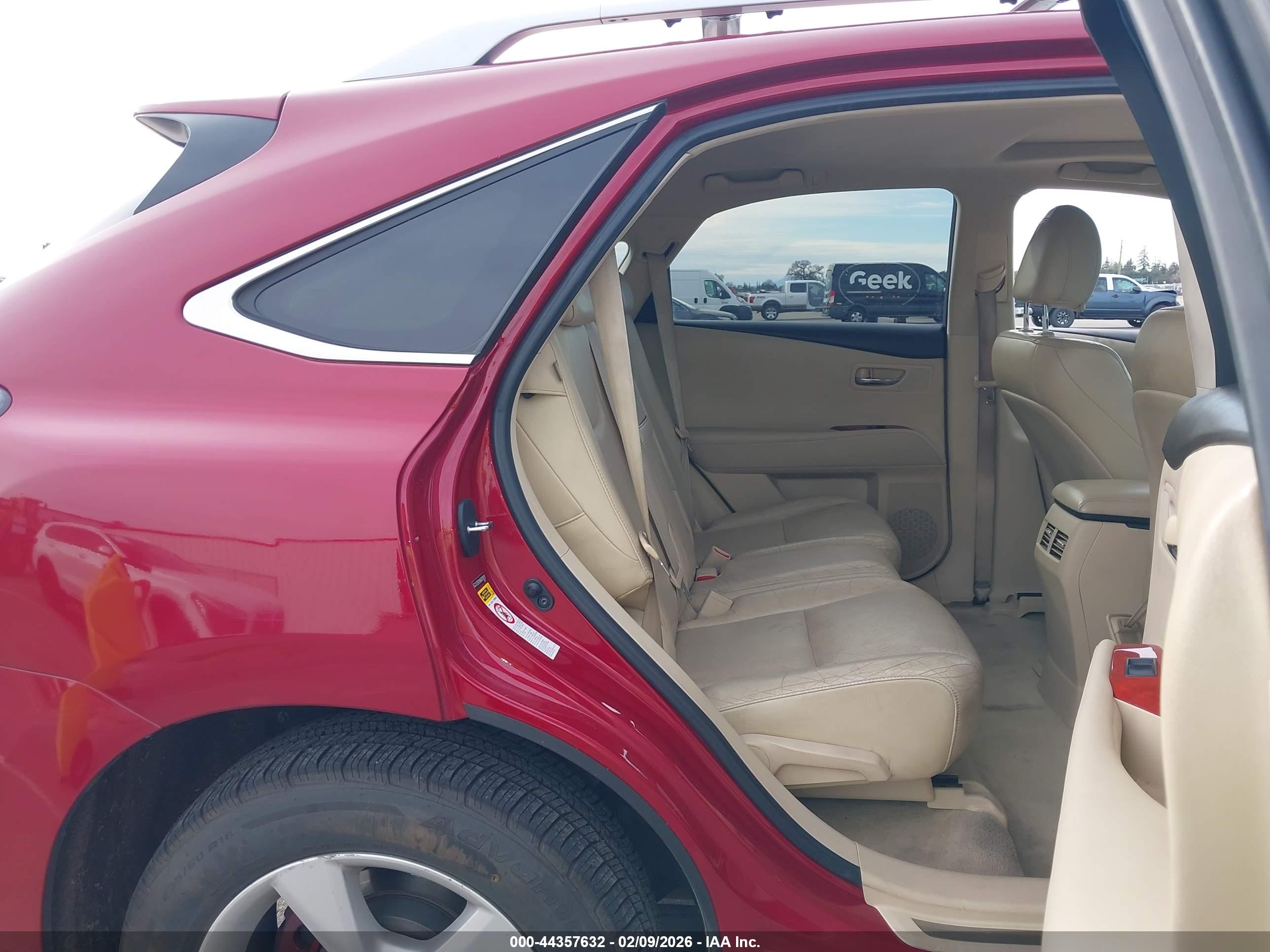 LEXUS RX image 8
