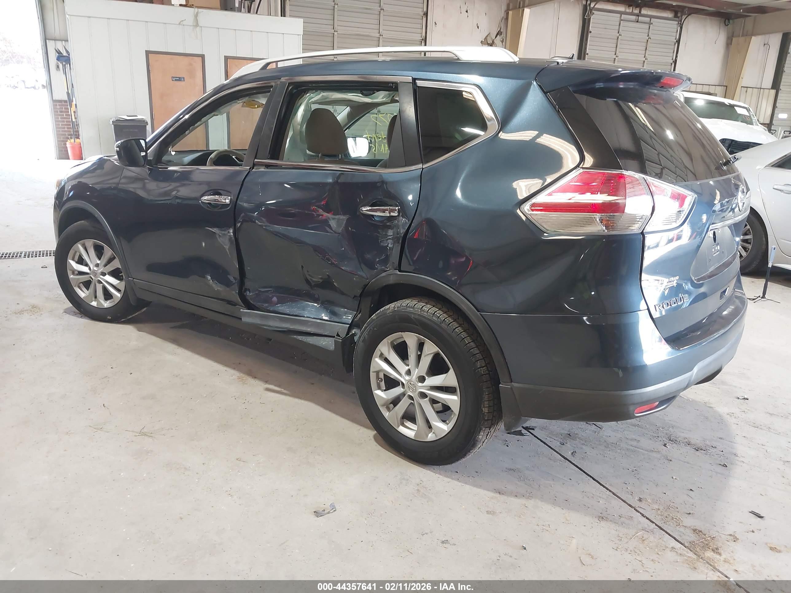 NISSAN ROGUE image 3