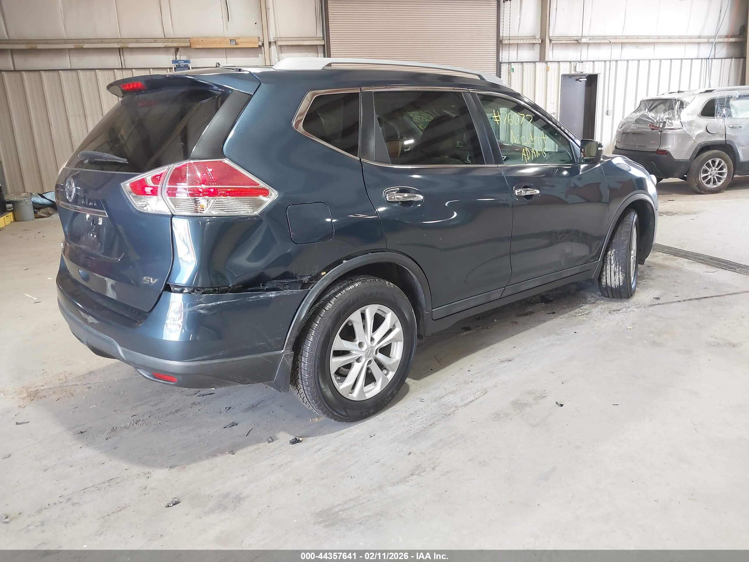 NISSAN ROGUE image 4