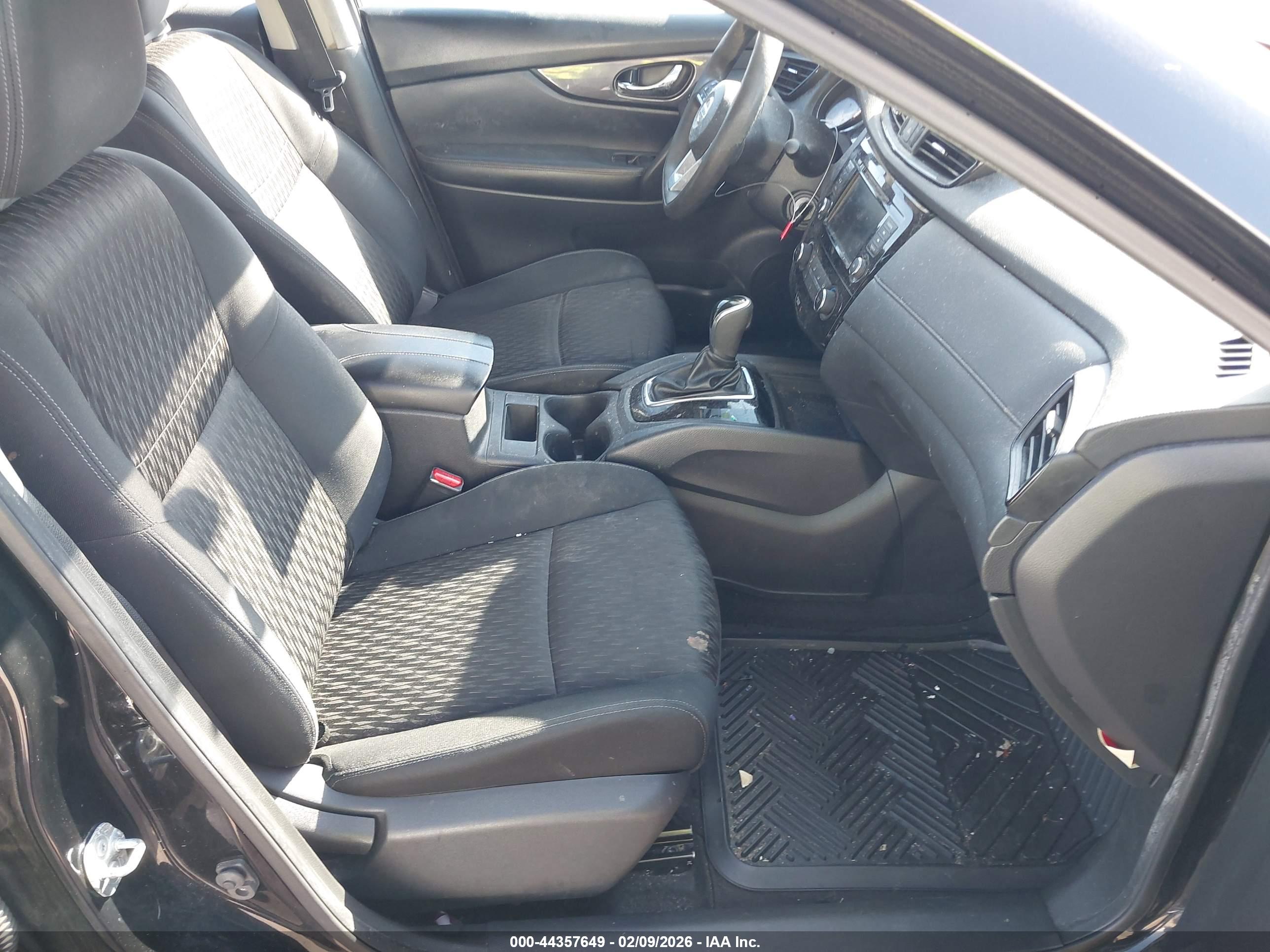 NISSAN ROGUE image 5