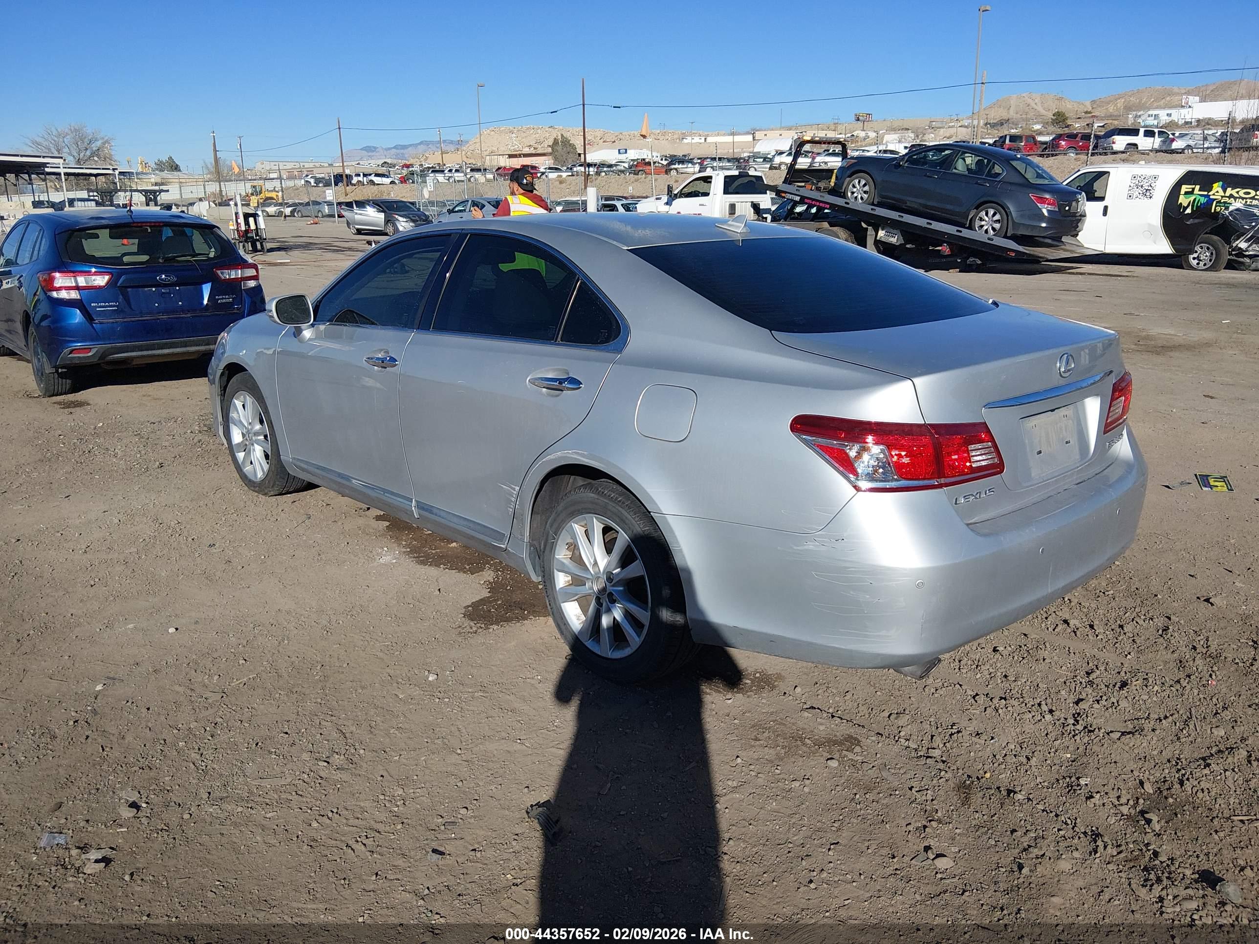 LEXUS ES image 3