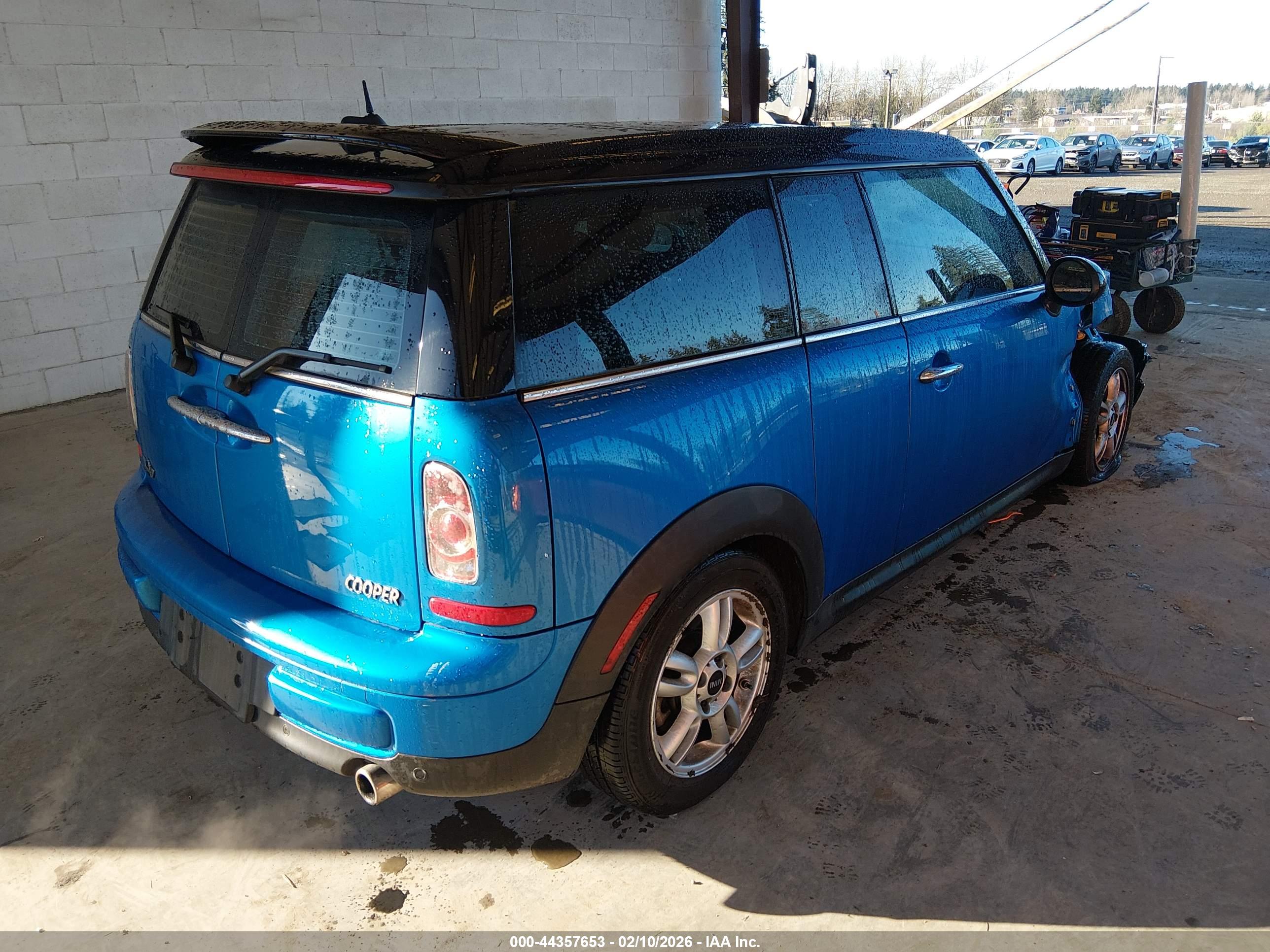 MINI COOPER image 4