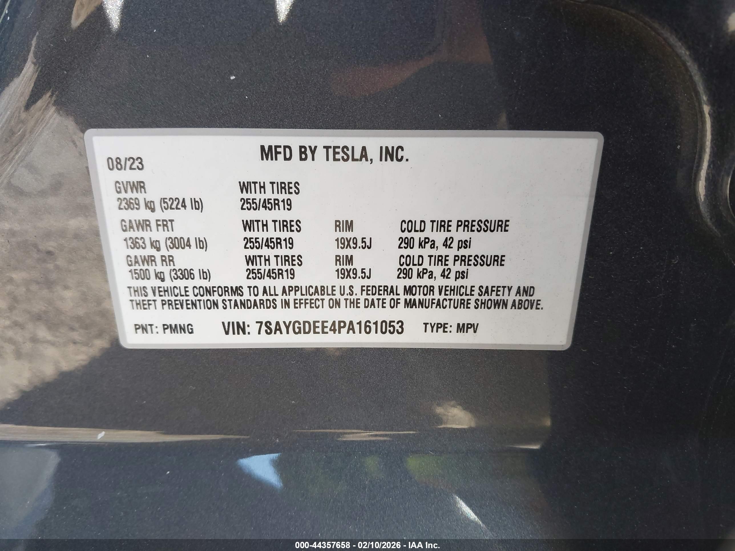 TESLA MODEL image 9