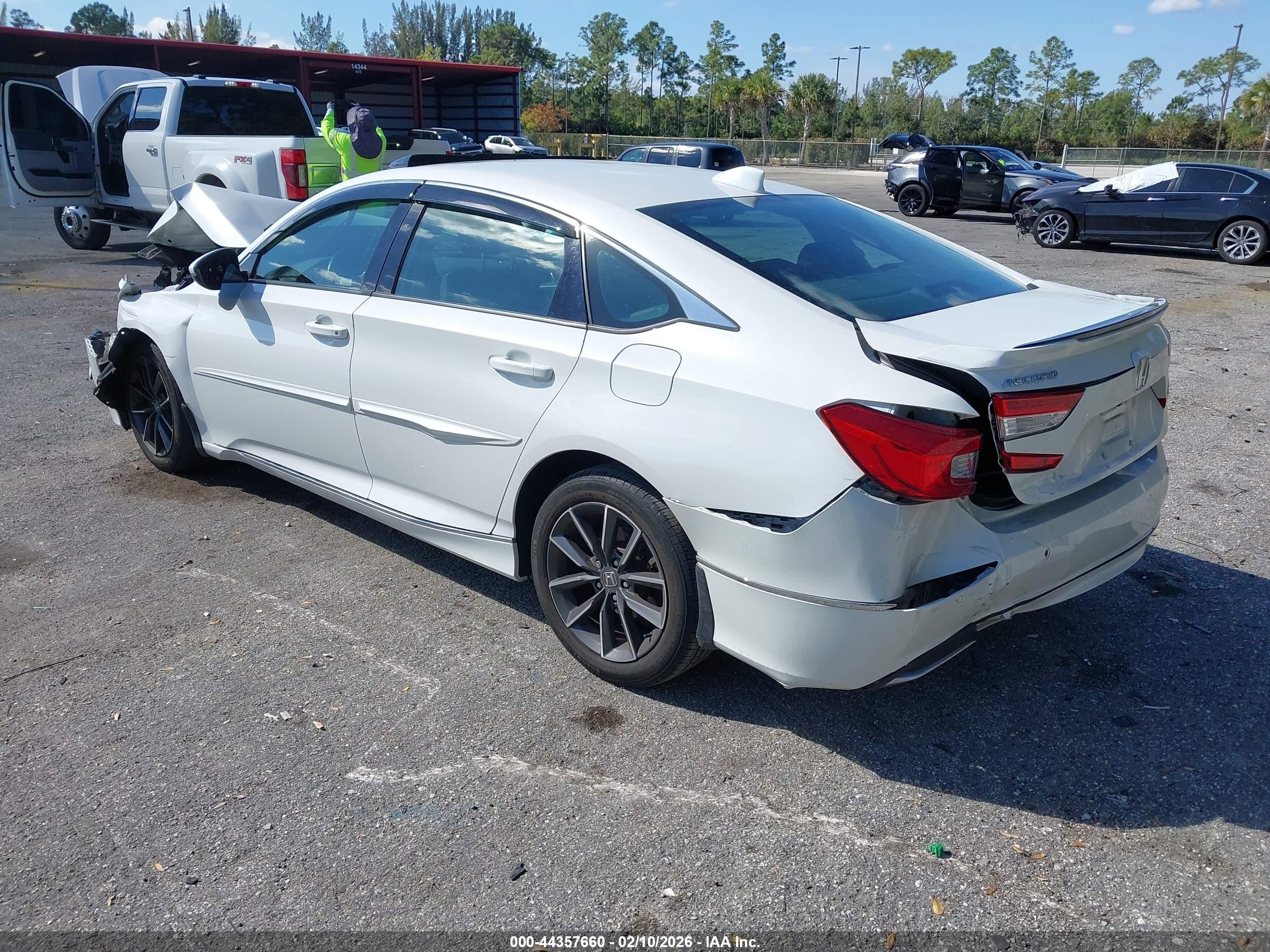 HONDA ACCORD image 3