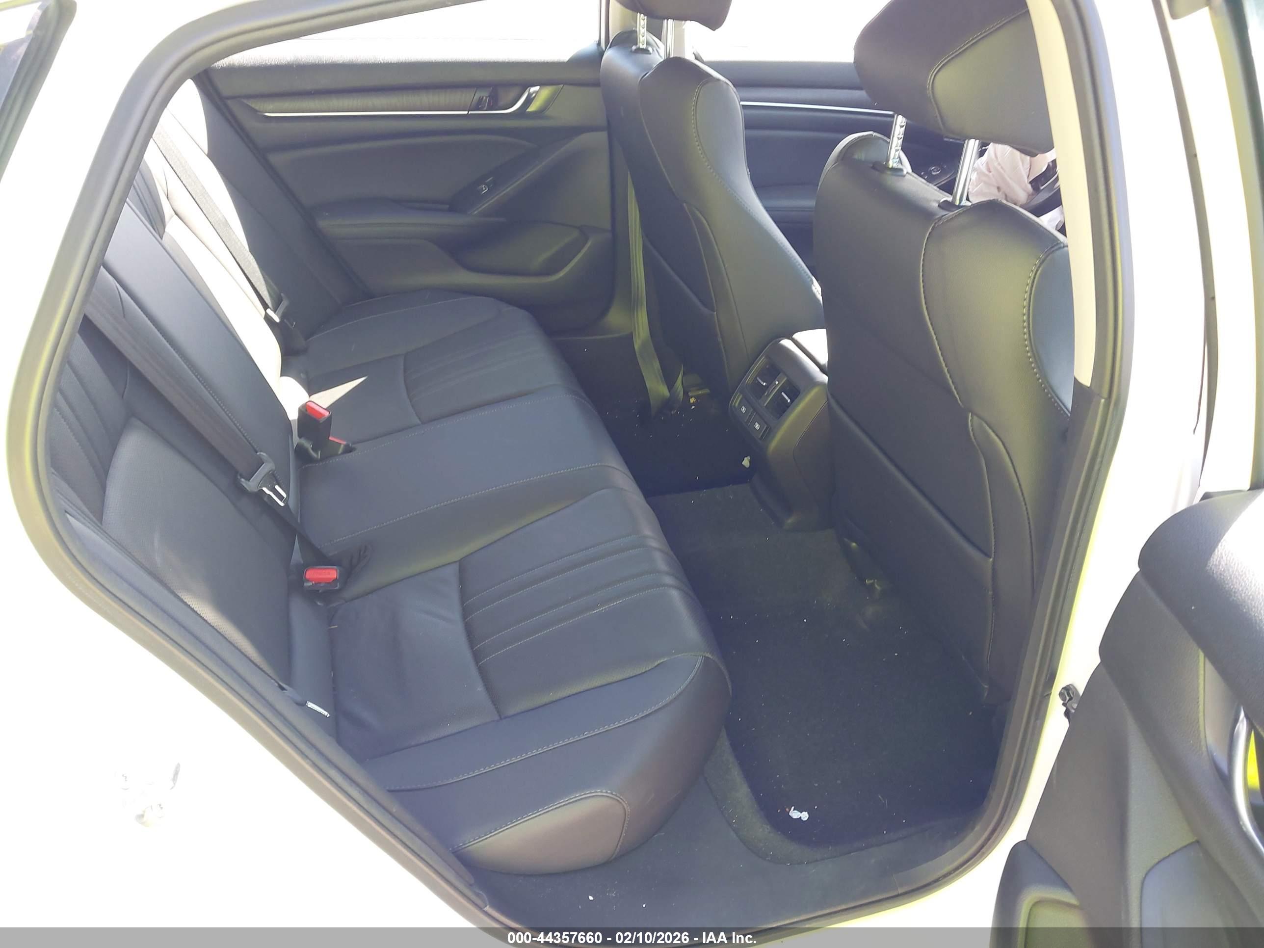 HONDA ACCORD image 8