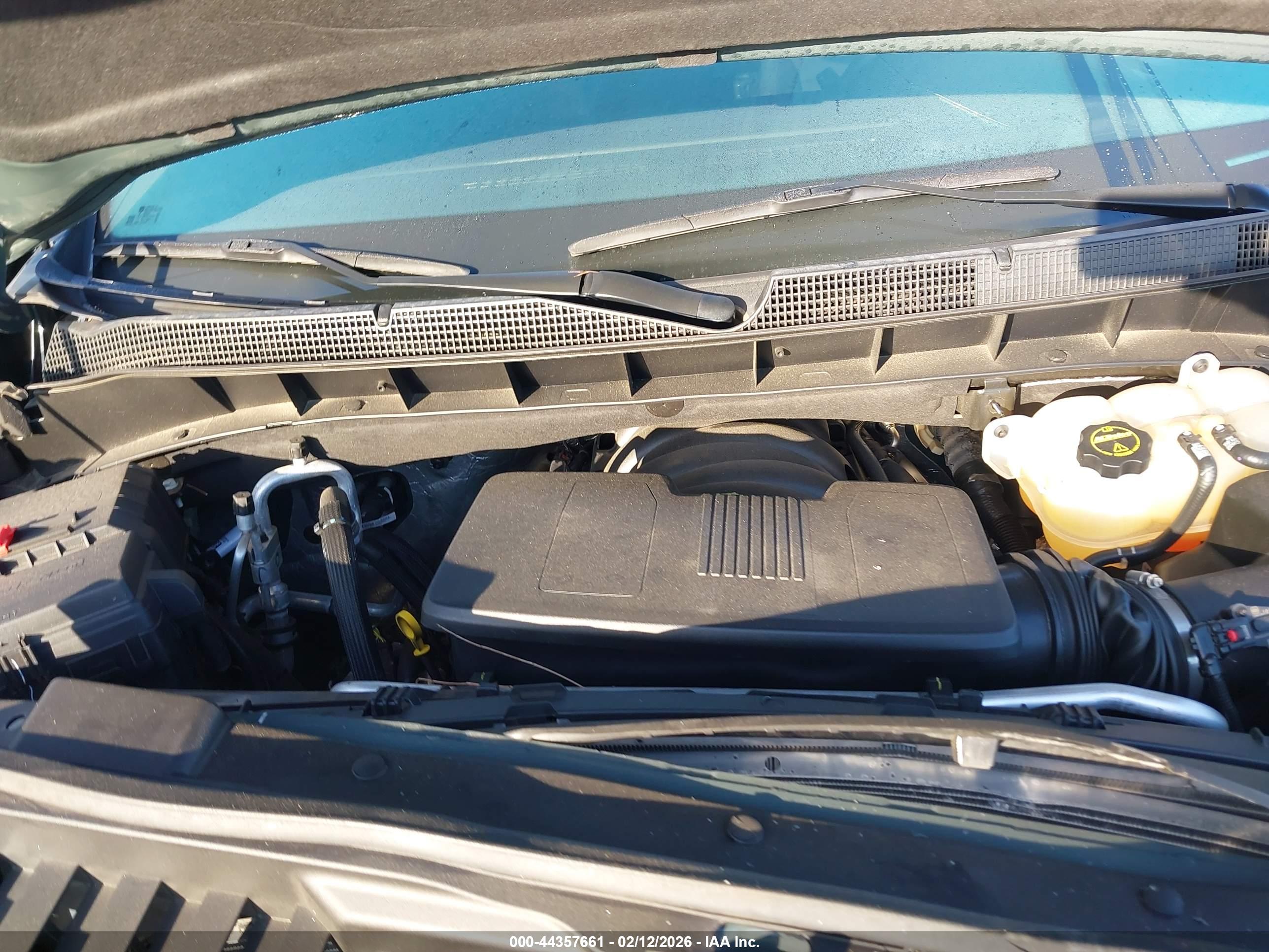CHEVROLET SILVERADO image 10