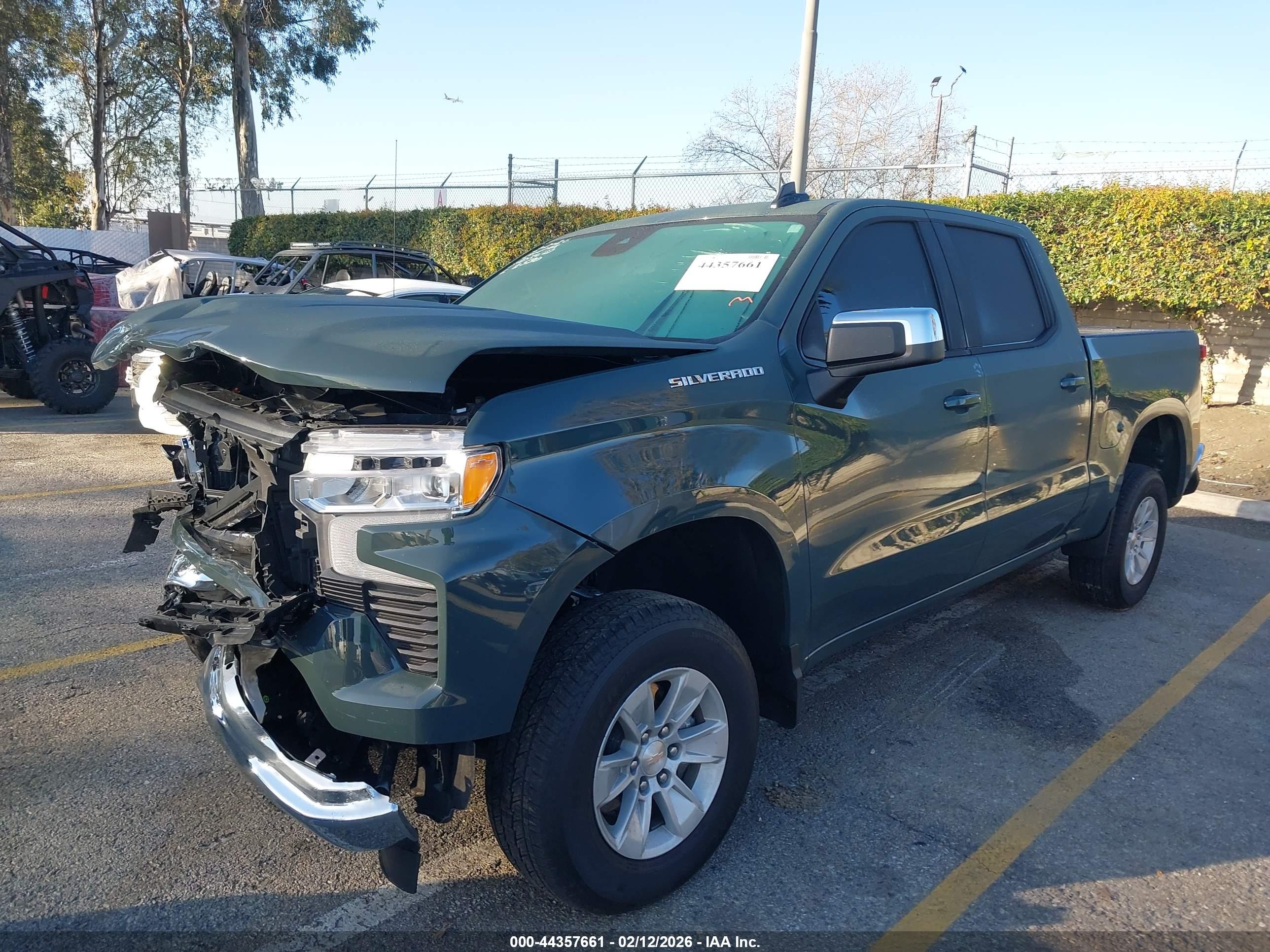 CHEVROLET SILVERADO image 2