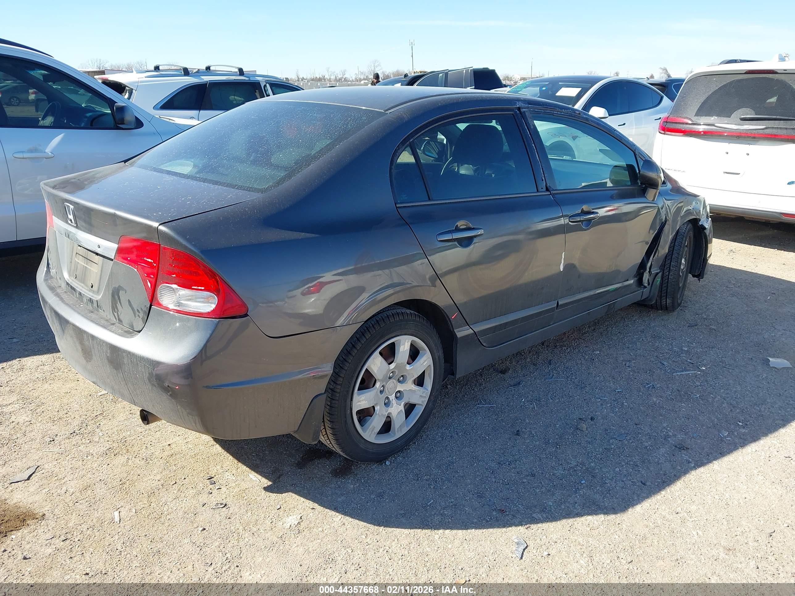 HONDA CIVIC image 4