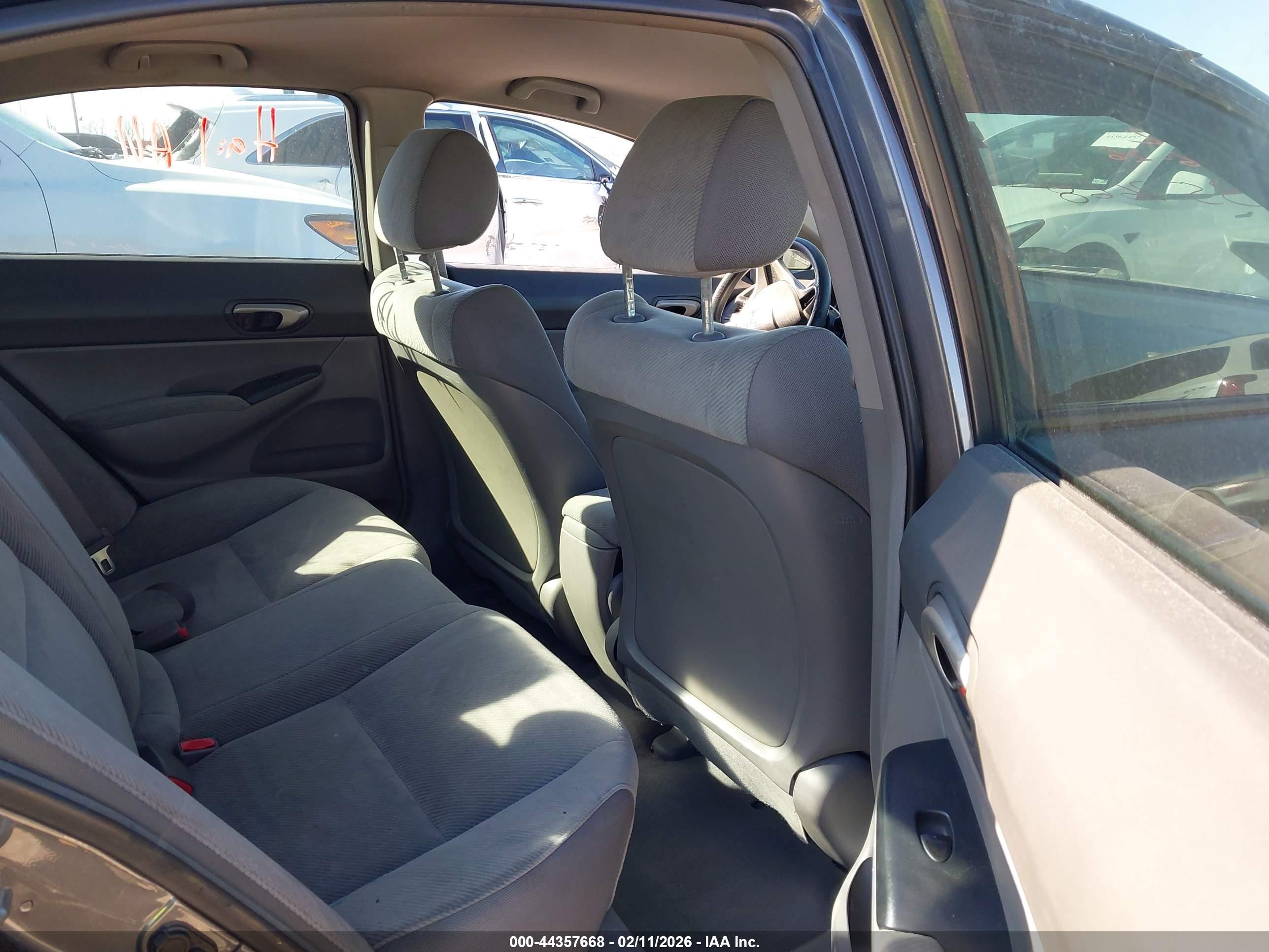 HONDA CIVIC image 8