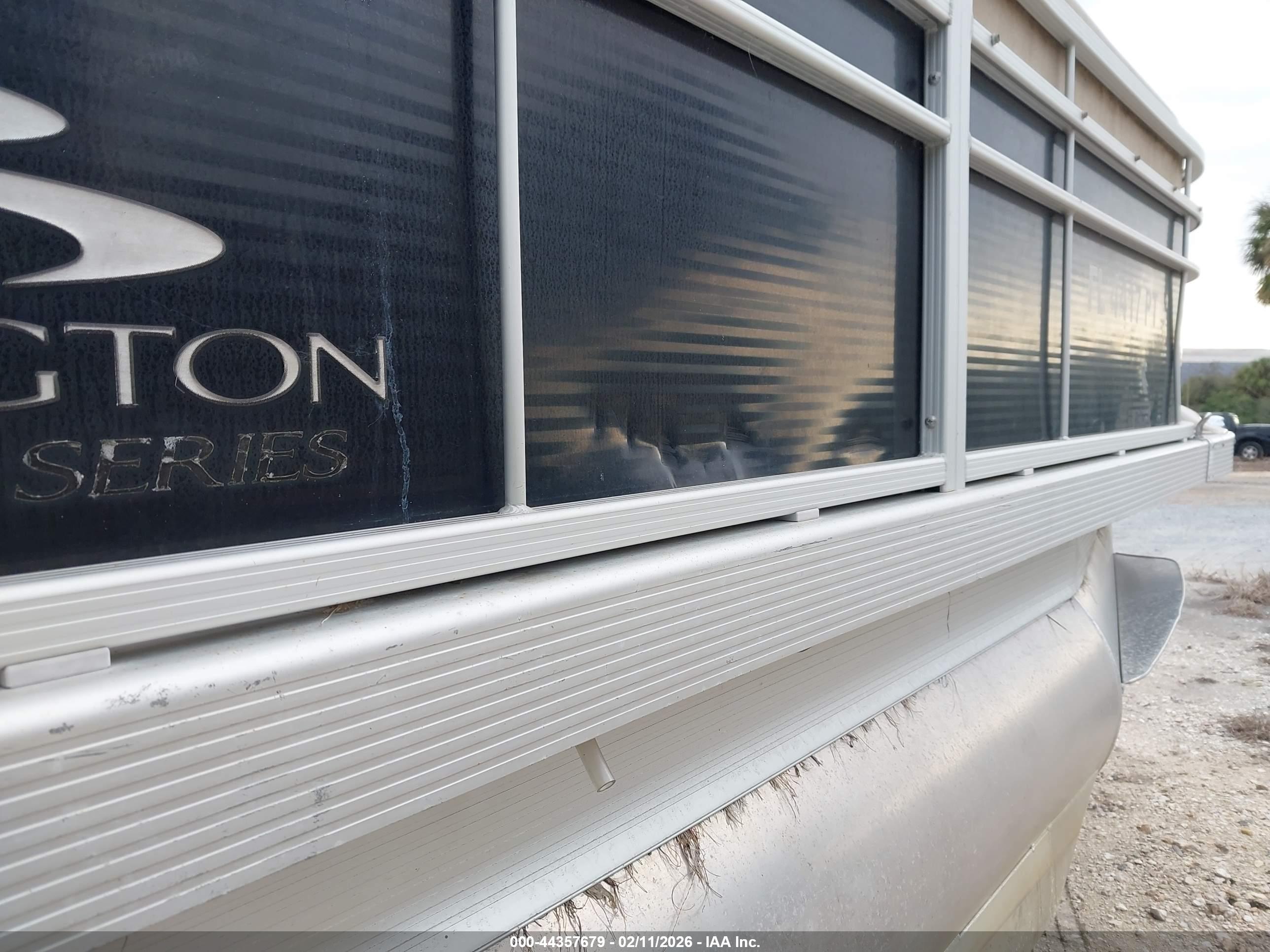 BENNINGTON 227FS image 6