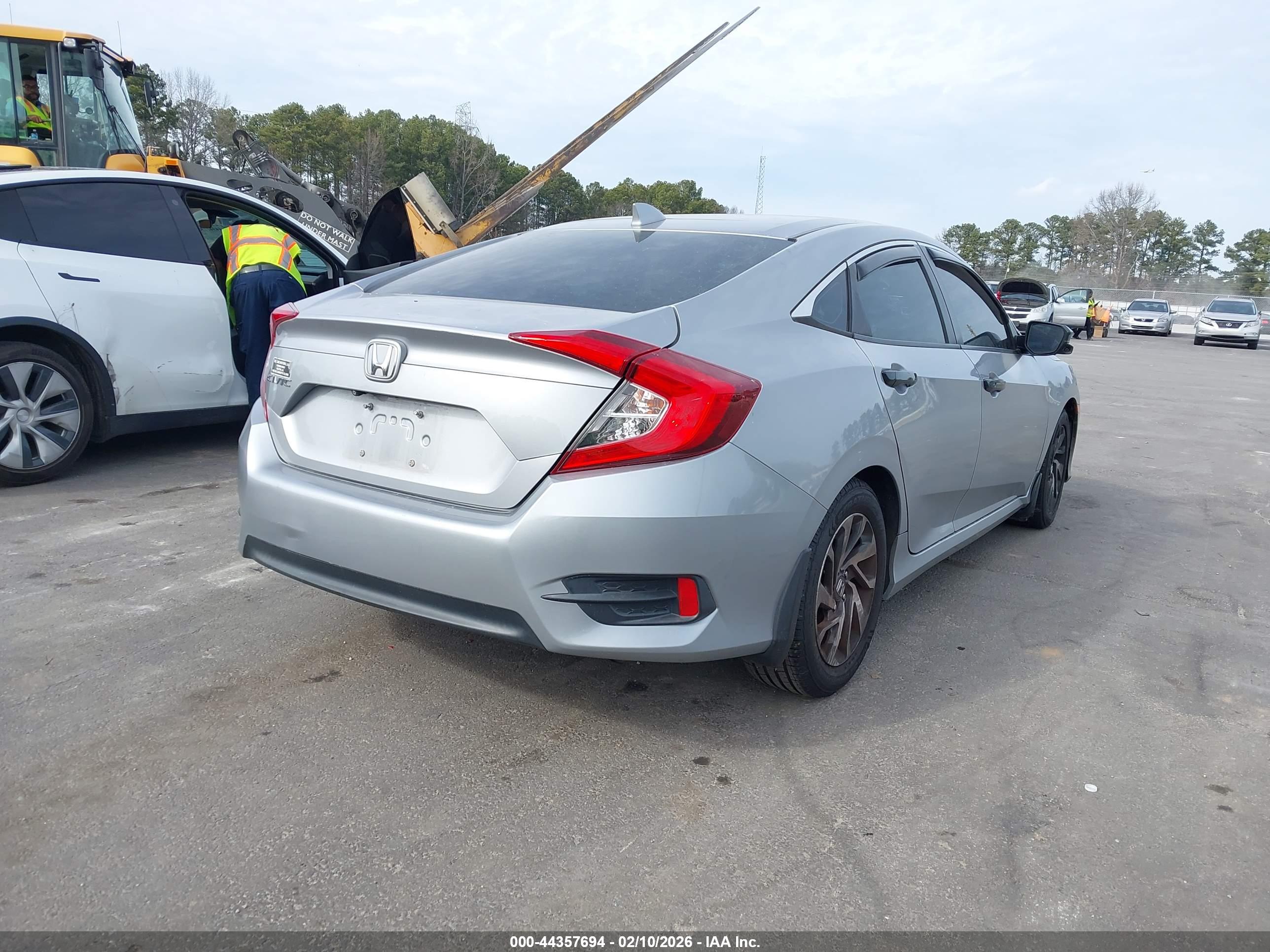 HONDA CIVIC image 4