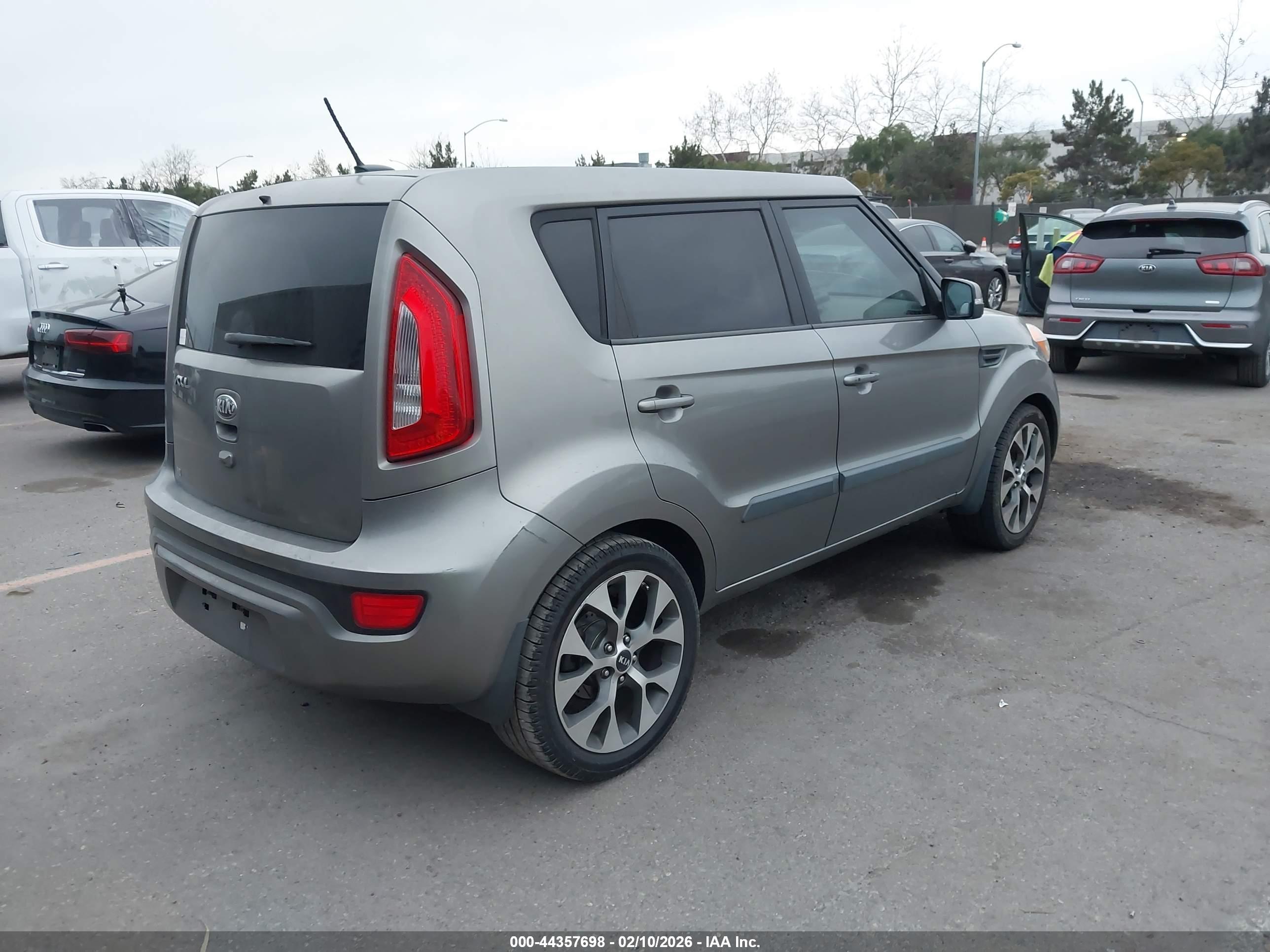 KIA SOUL image 4