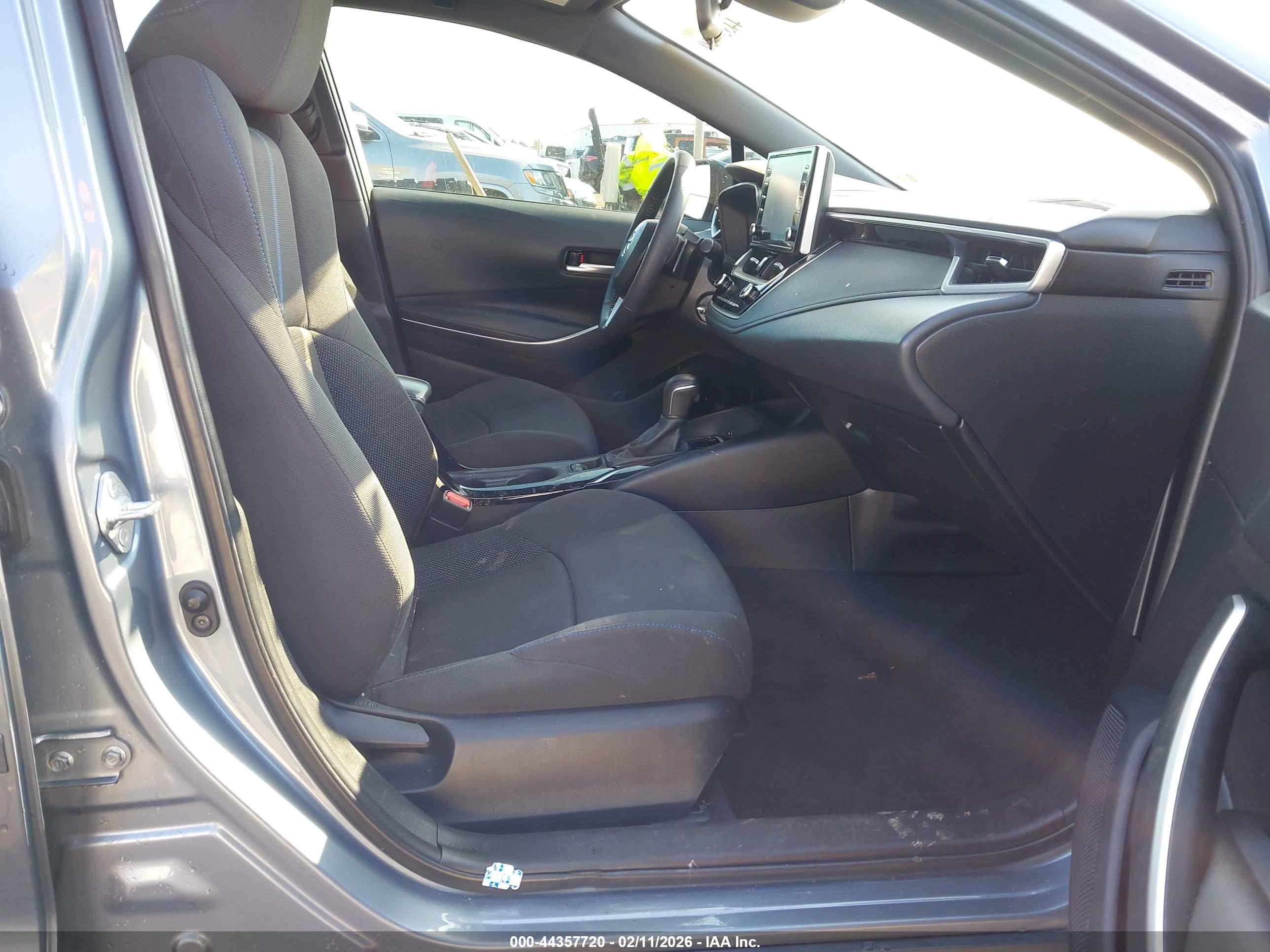 TOYOTA COROLLA image 5