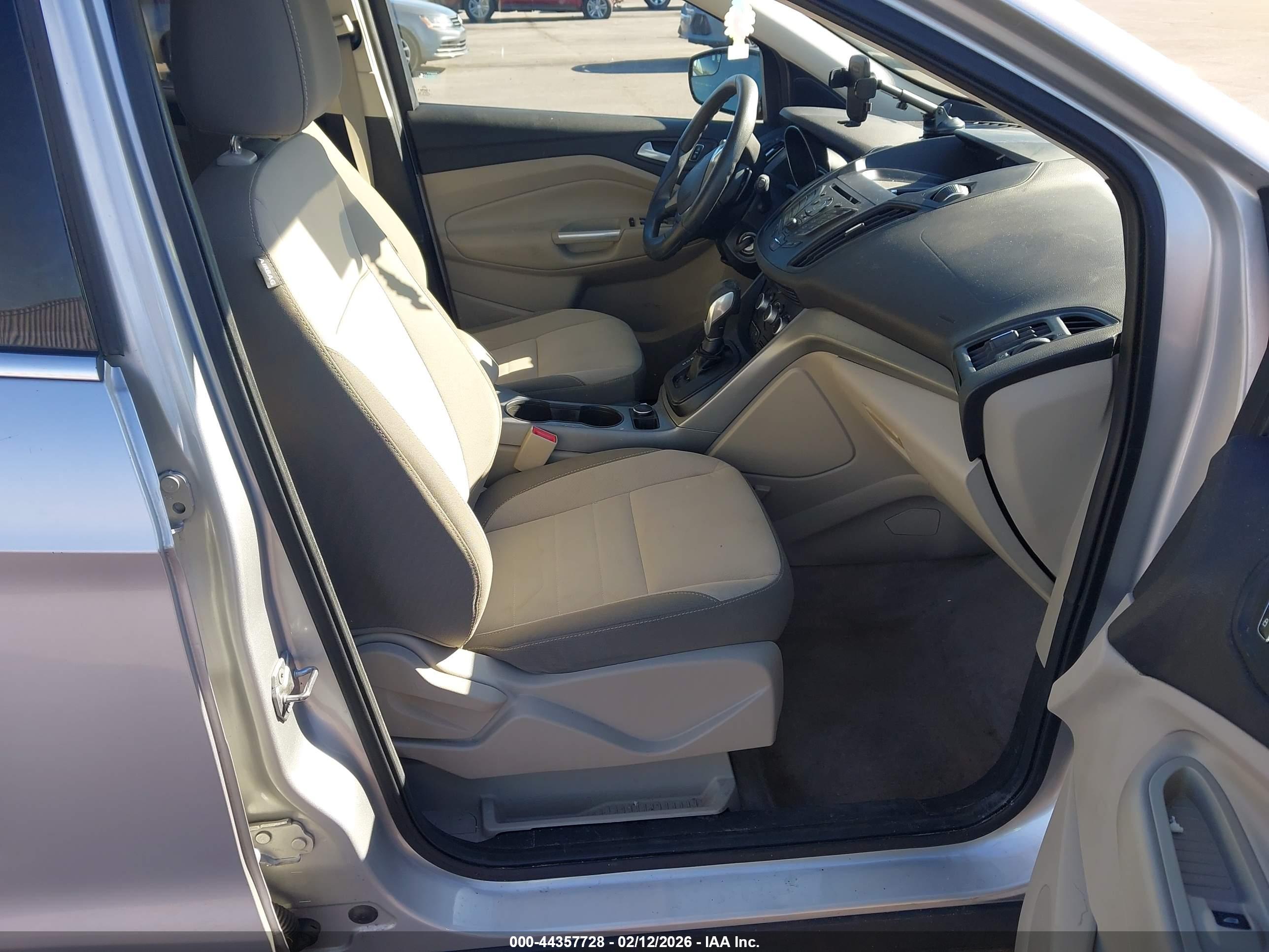 FORD ESCAPE image 5