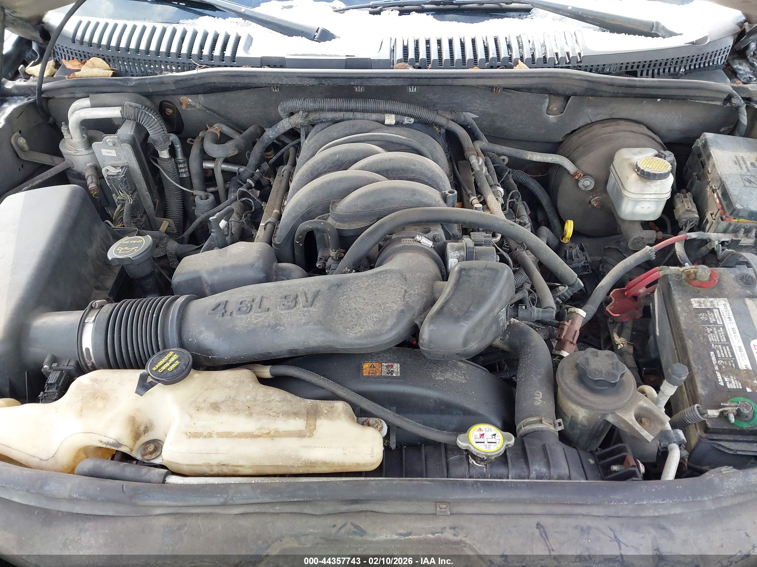 FORD EXPLORER image 10