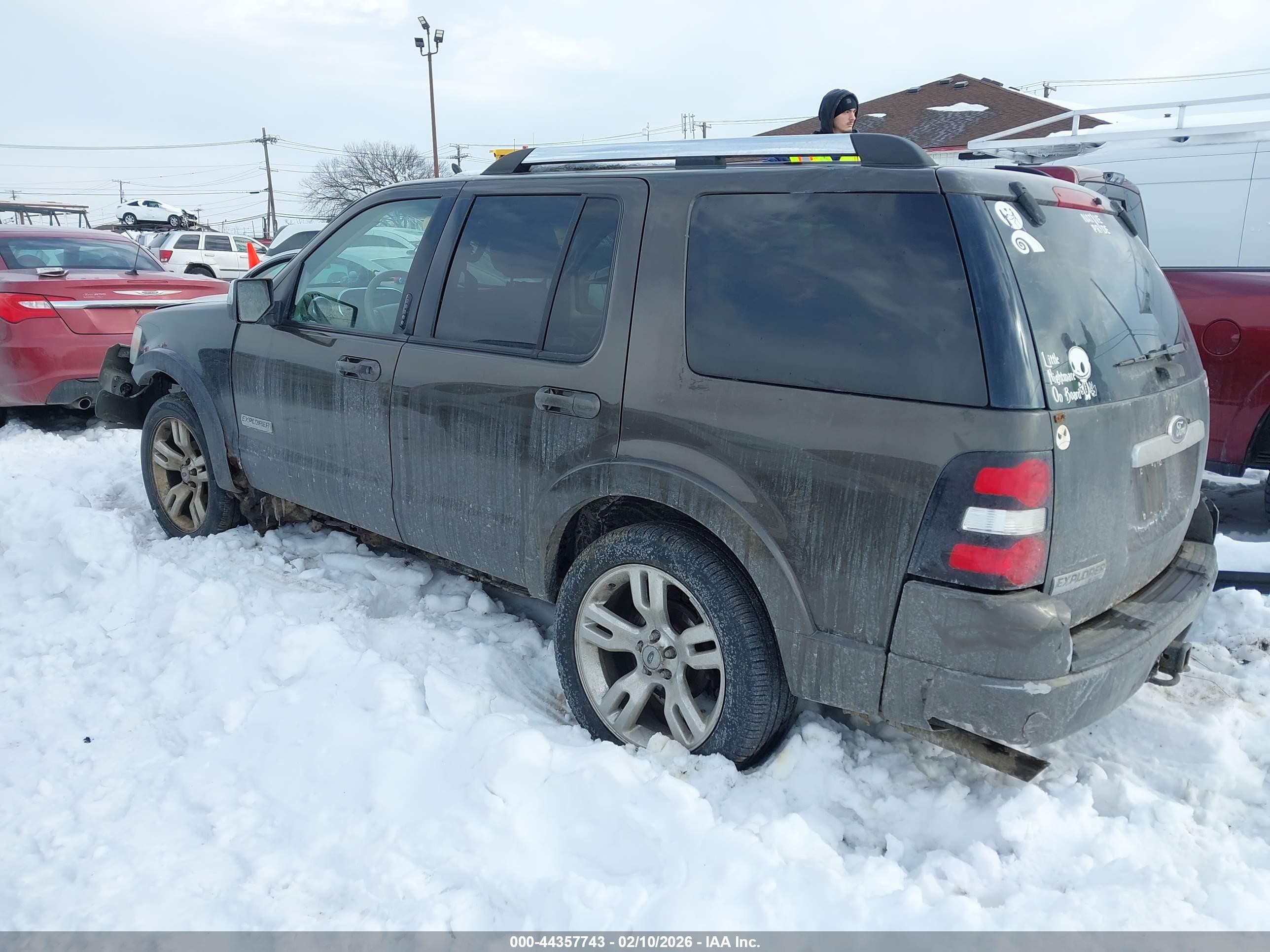 FORD EXPLORER image 3