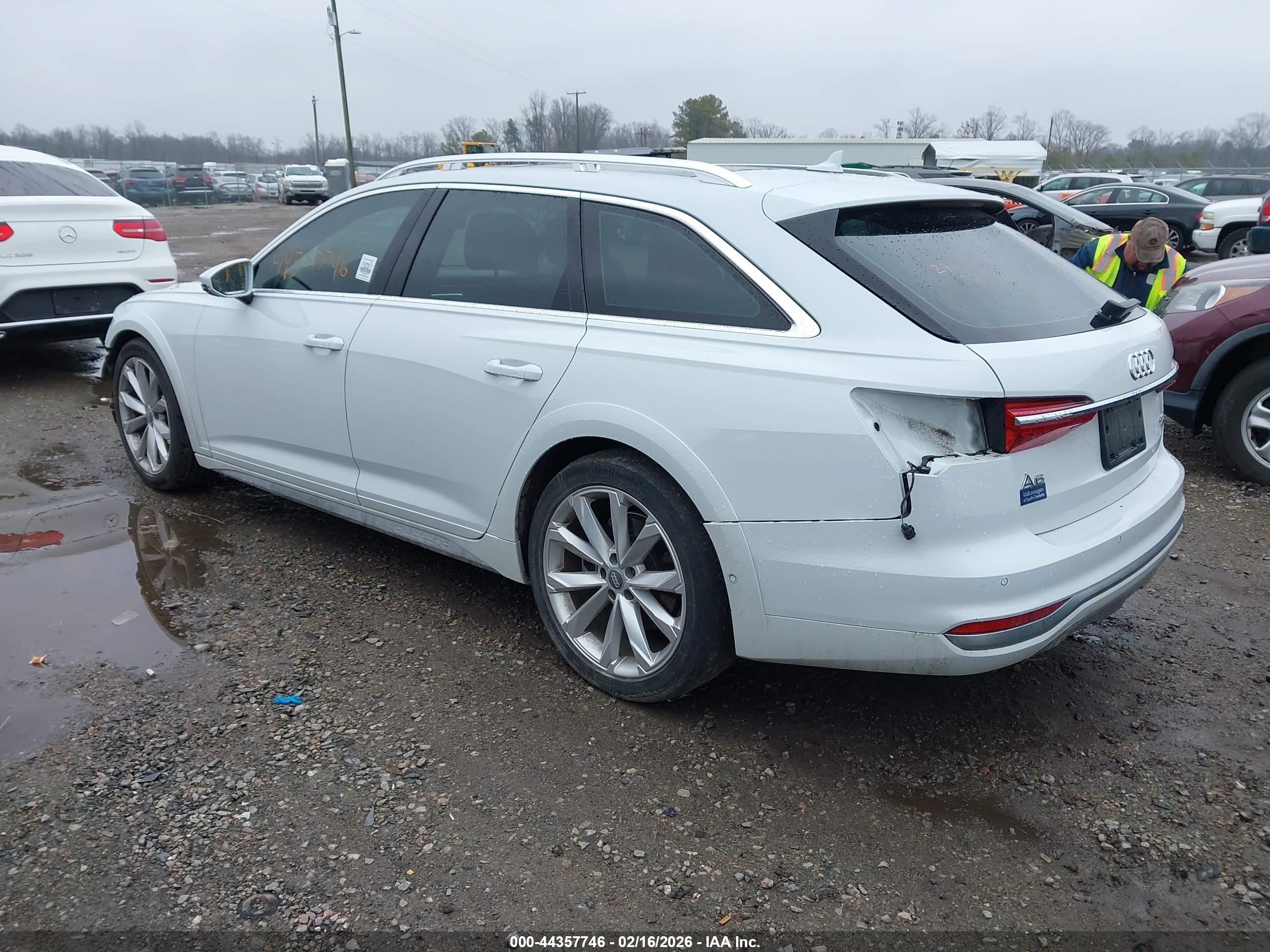 AUDI A6 image 3