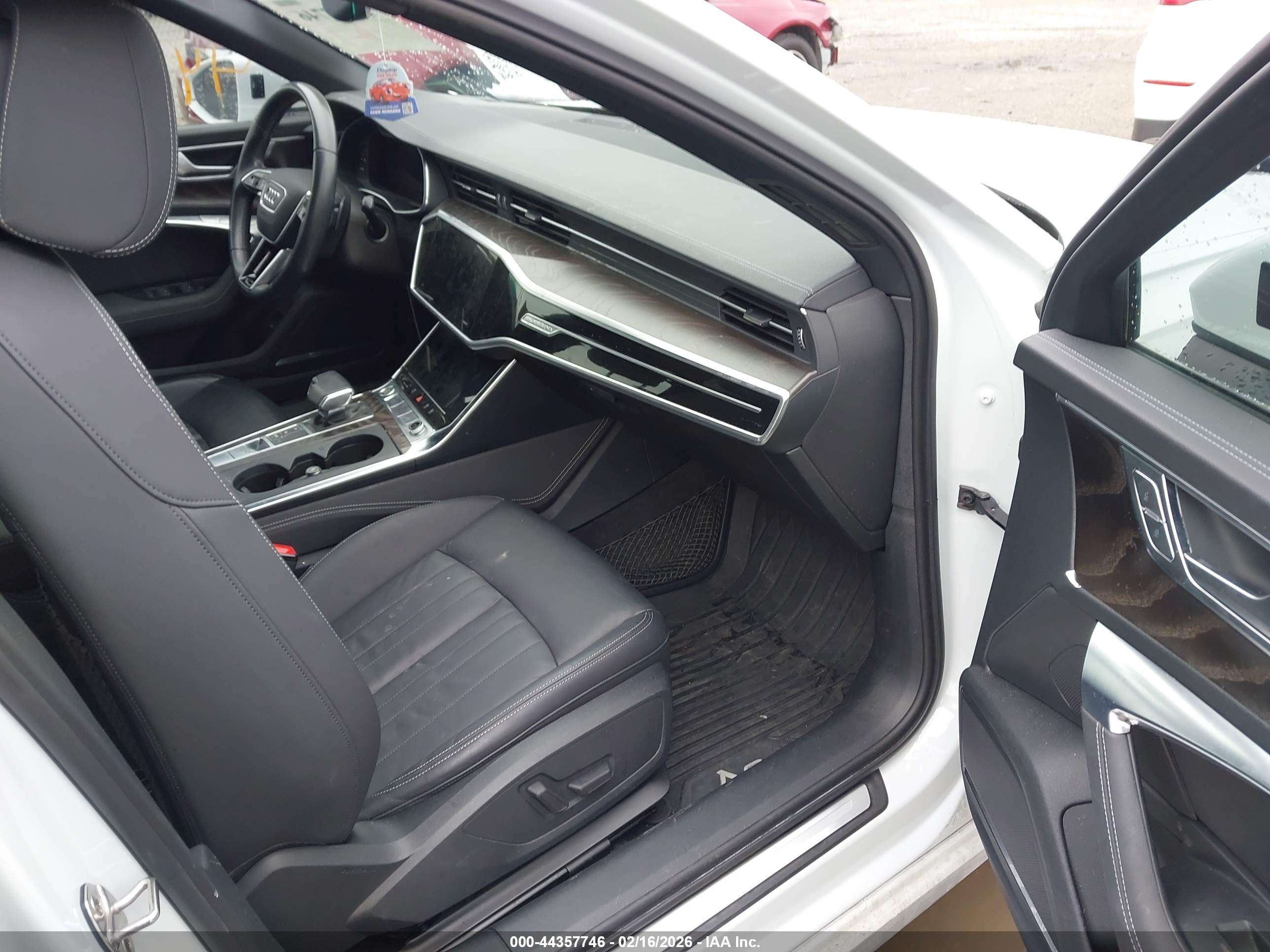 AUDI A6 image 5