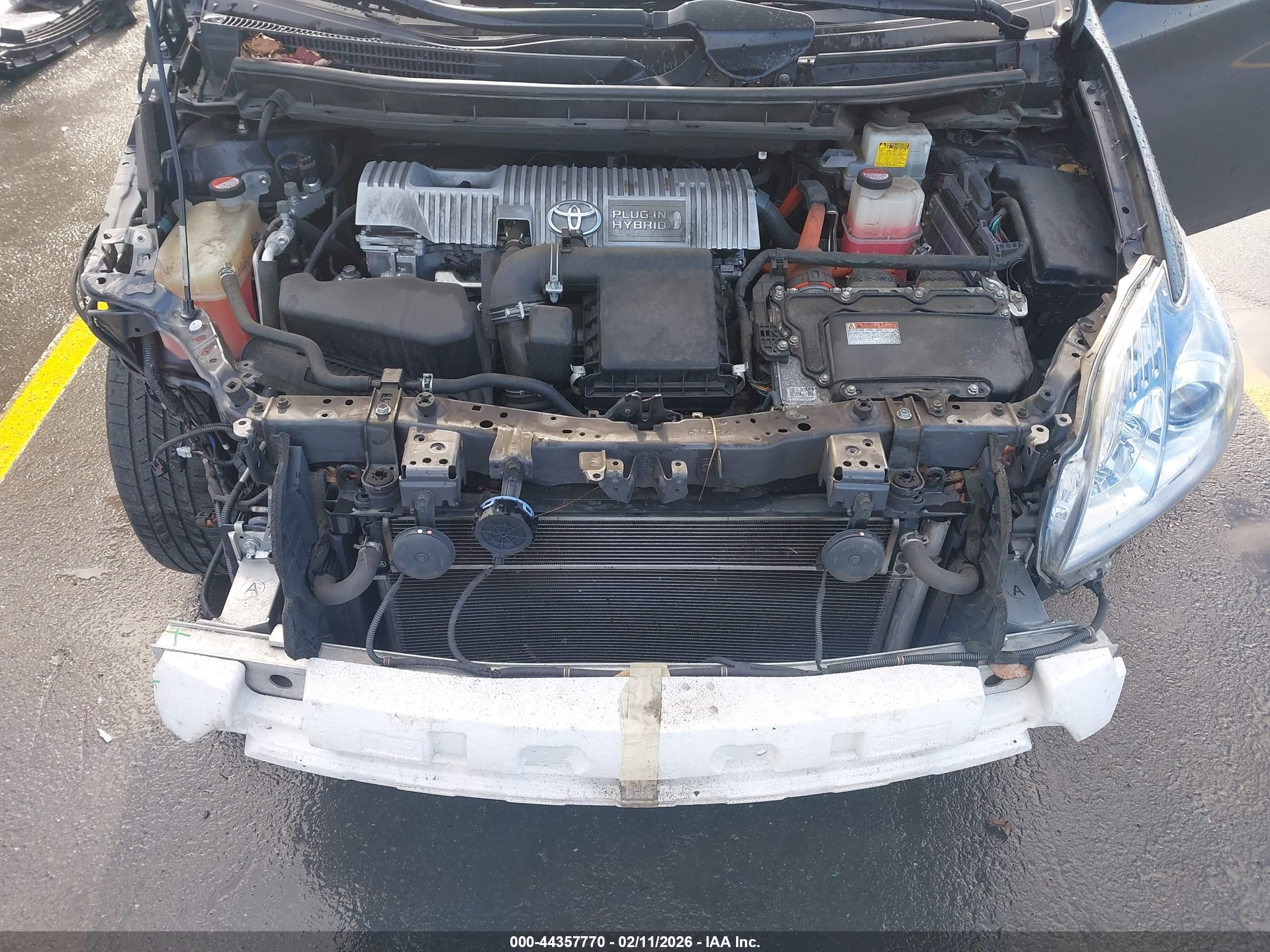 TOYOTA PRIUS image 10
