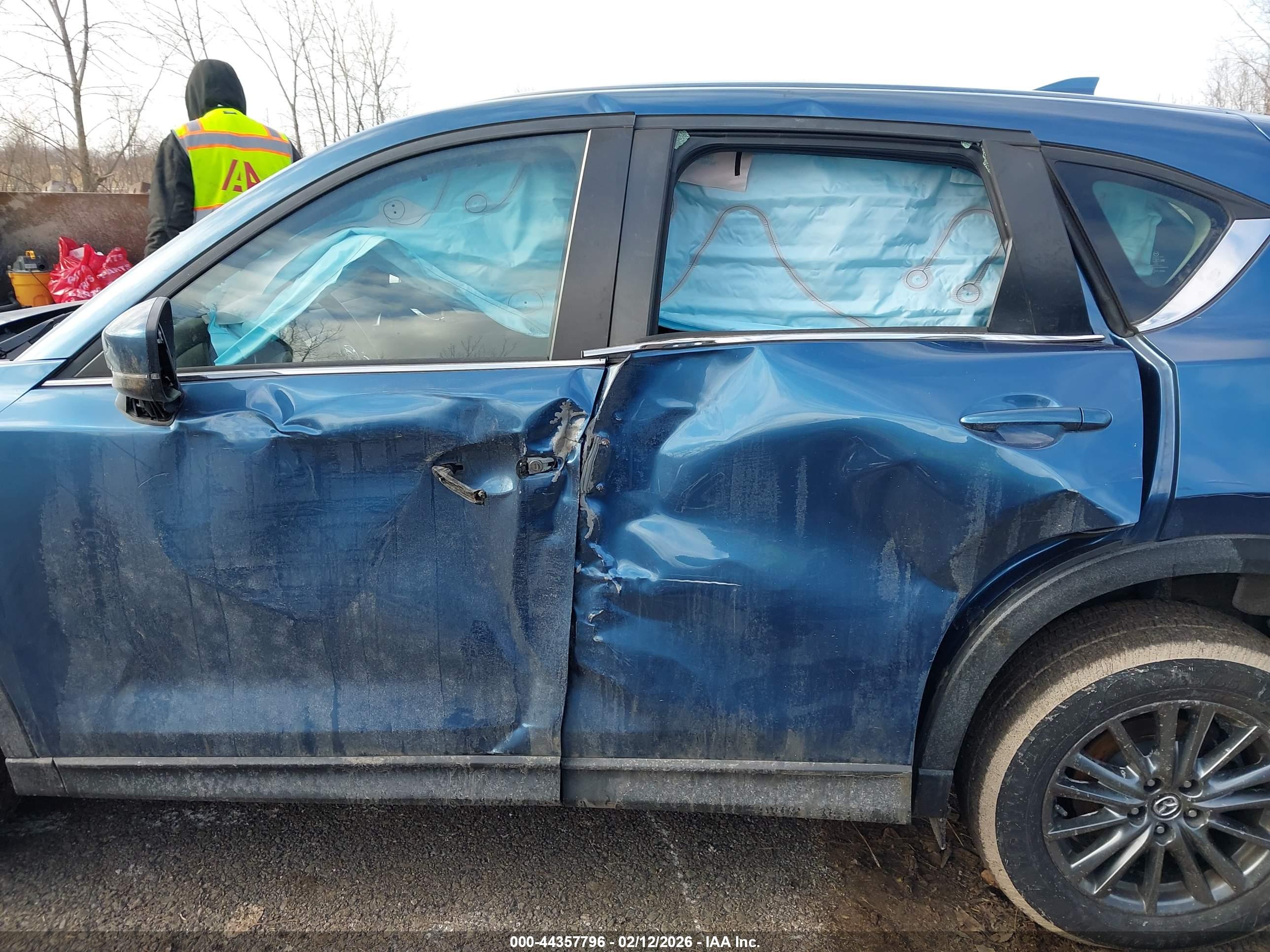 MAZDA CX-5 image 6