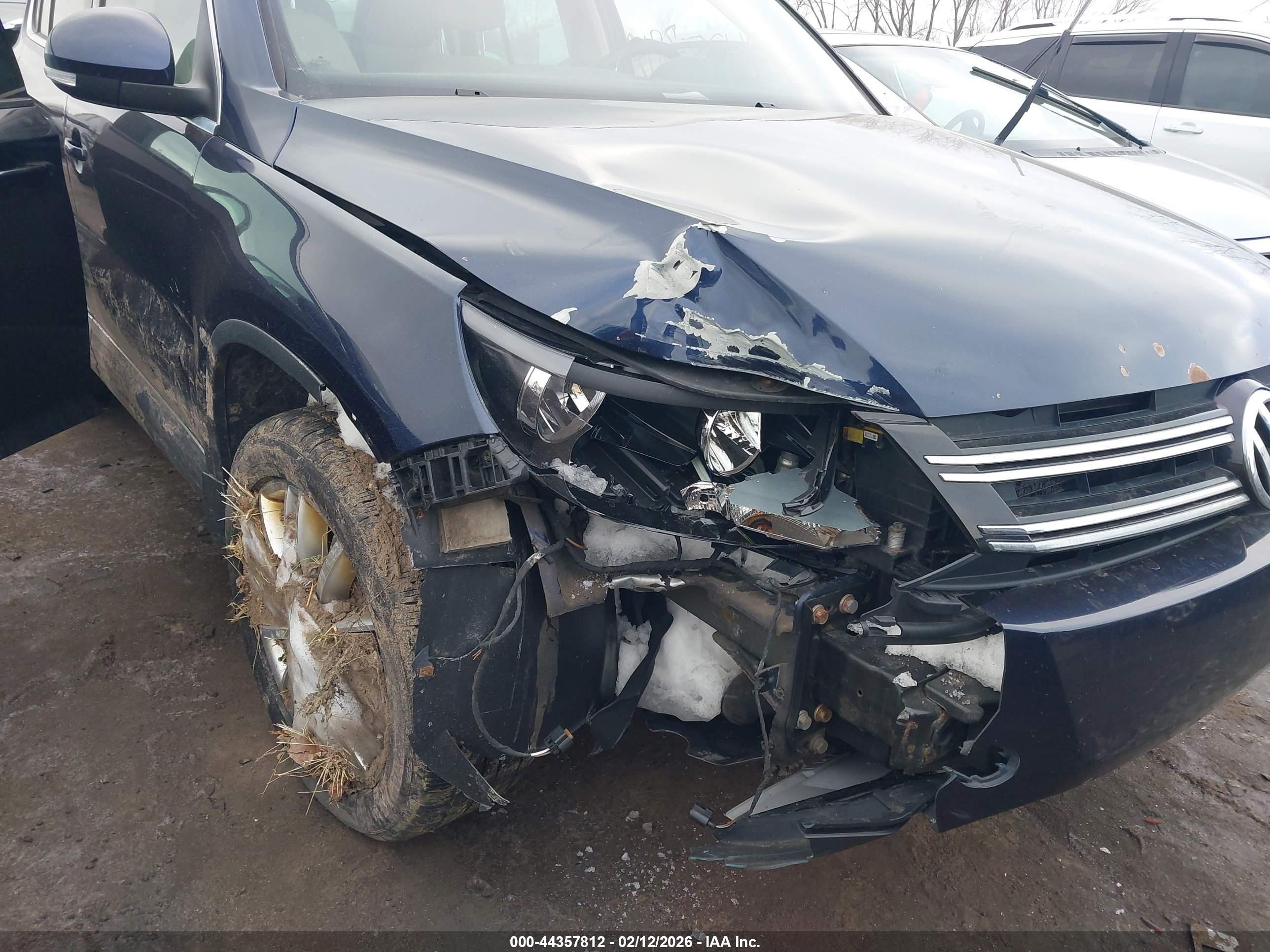 VOLKSWAGEN TIGUAN image 6