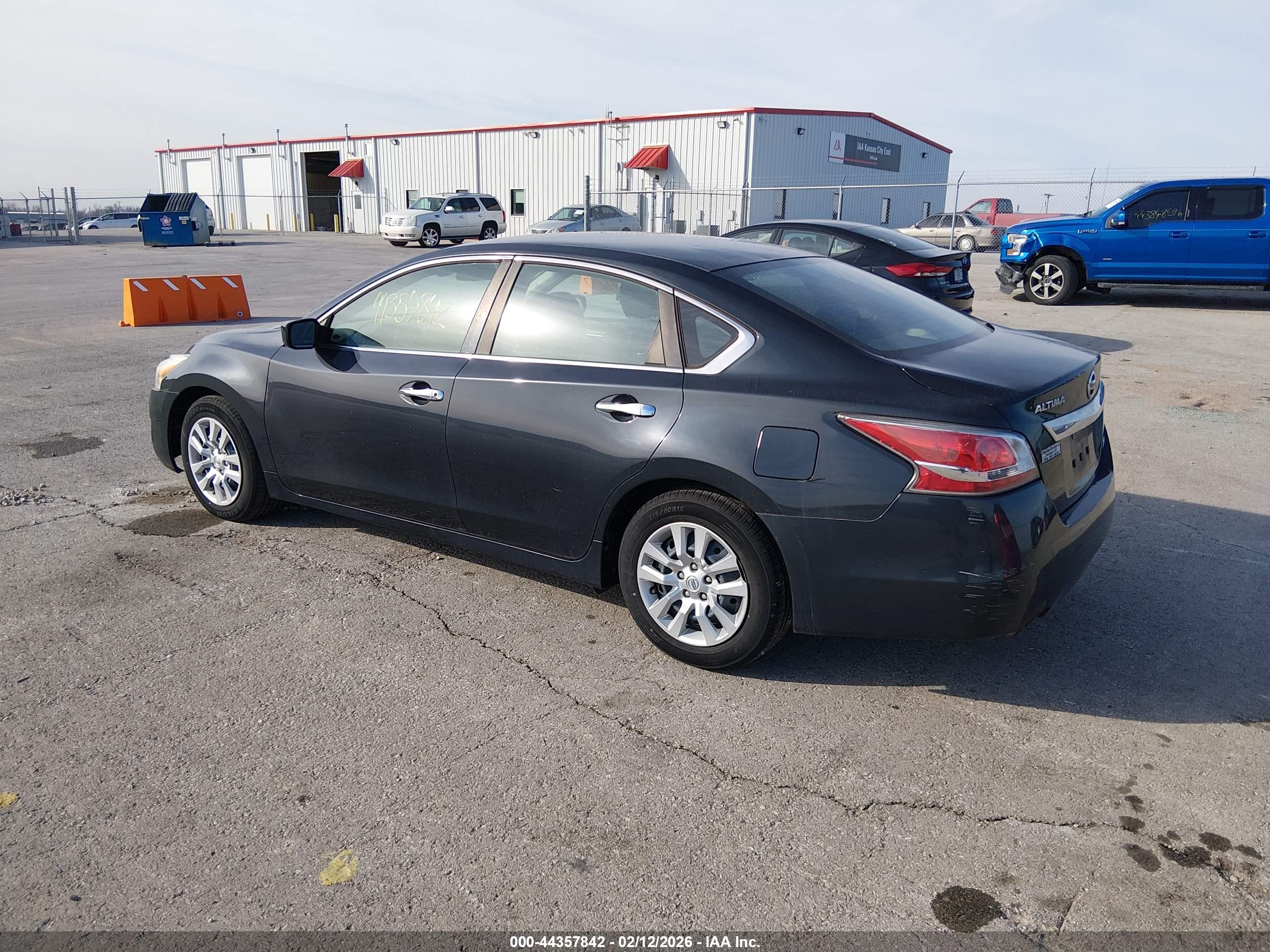 NISSAN ALTIMA image 3