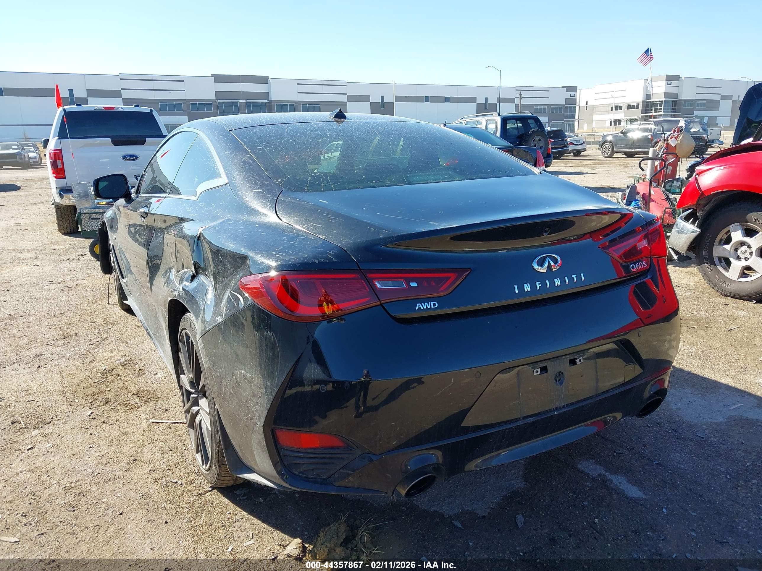 INFINITI Q60 image 3